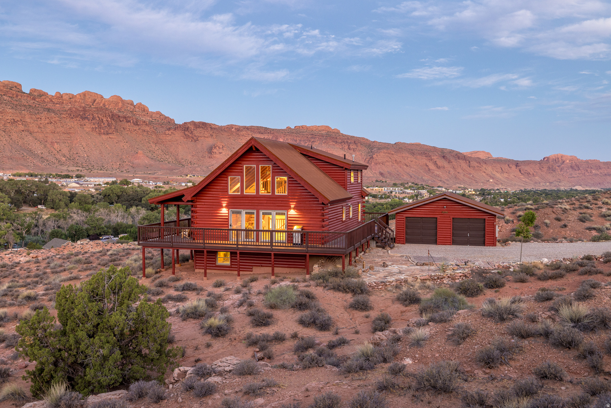 1707 KAYENTA DR