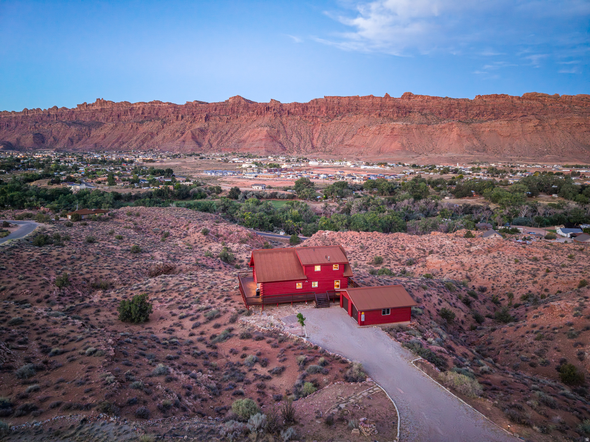 1707 KAYENTA DR