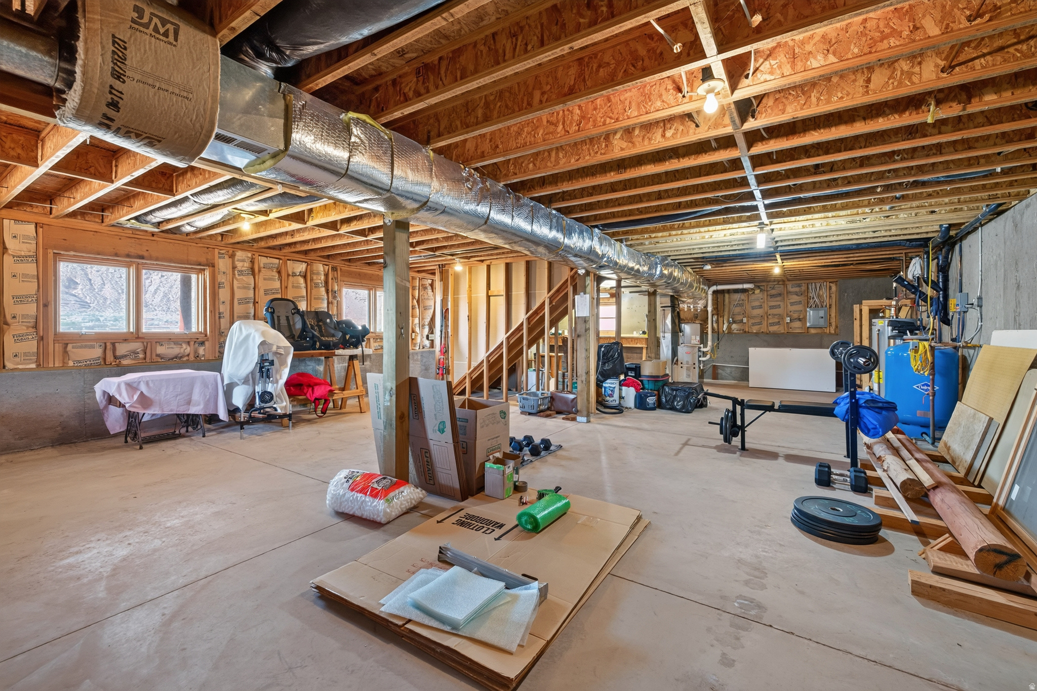 1707 KAYENTA DR