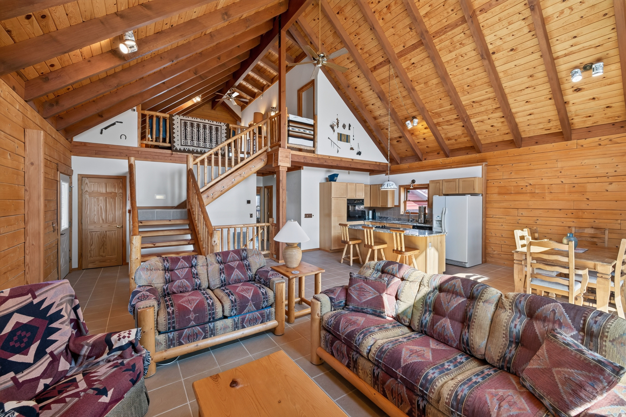 1707 KAYENTA DR