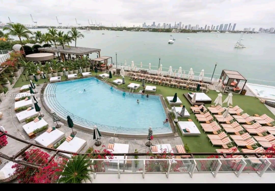 1100 West Ave # 1019