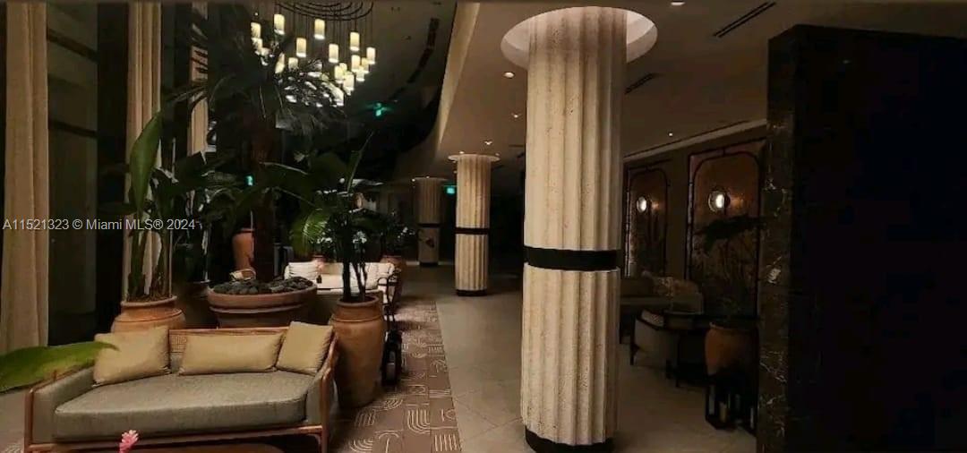 1100 West Ave # 1019