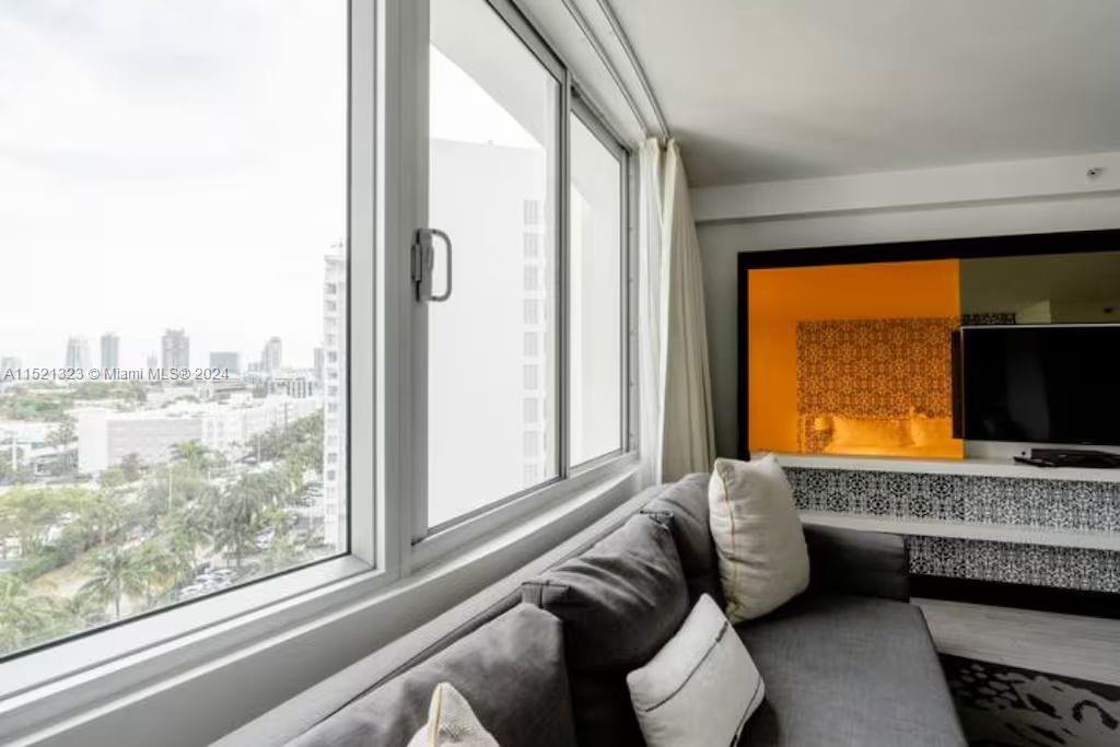 1100 West Ave # 1019