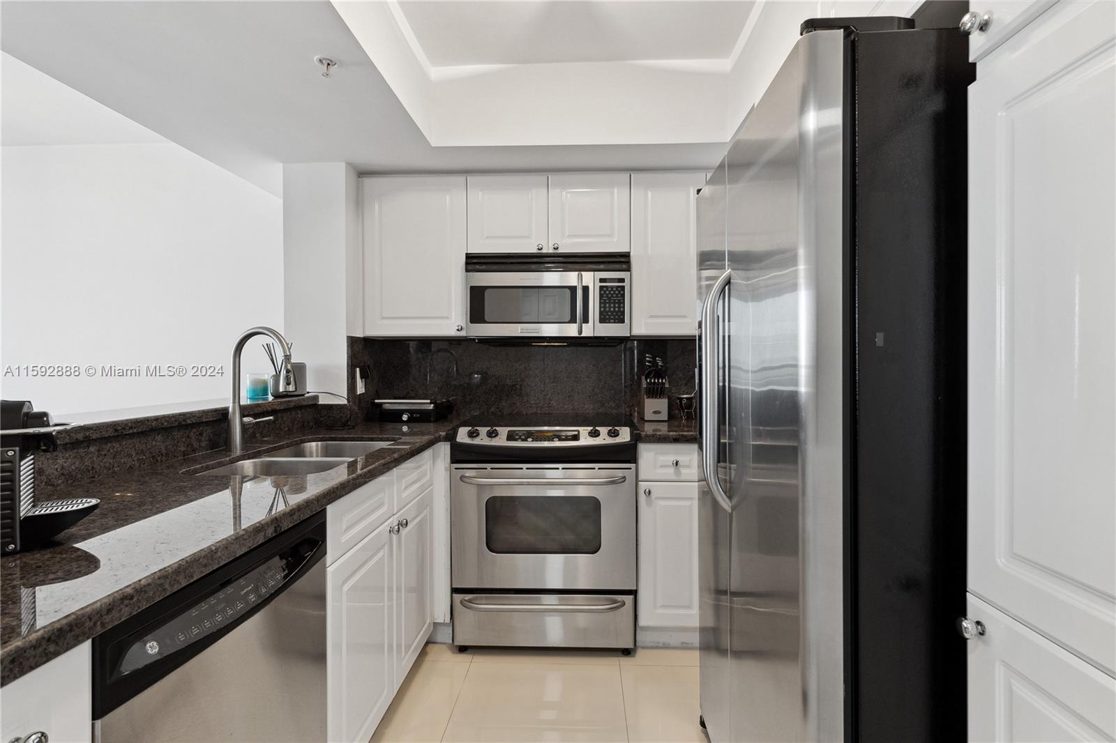 1800 Sunset Harbour Dr # 2409