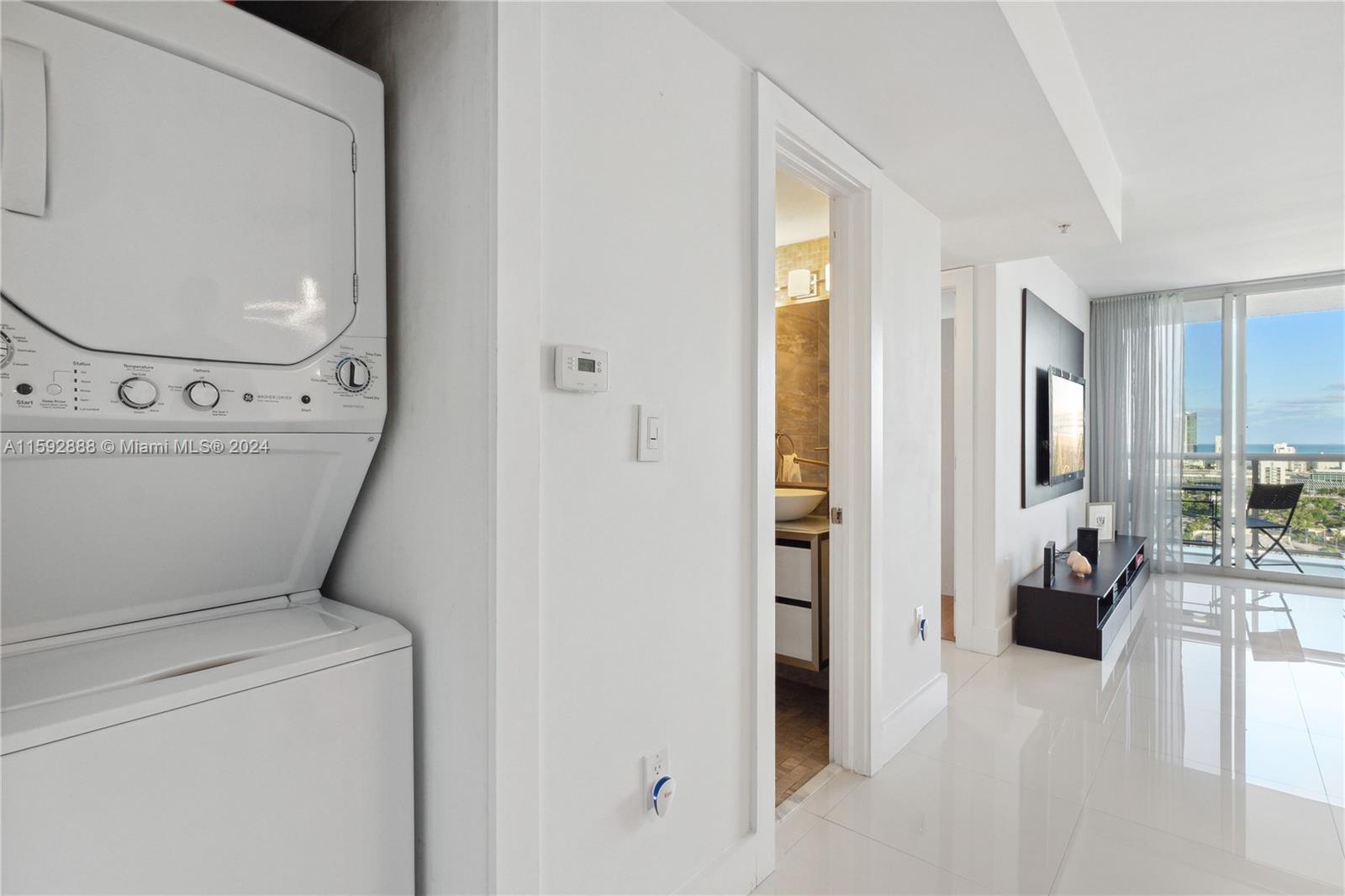 1800 Sunset Harbour Dr # 2409