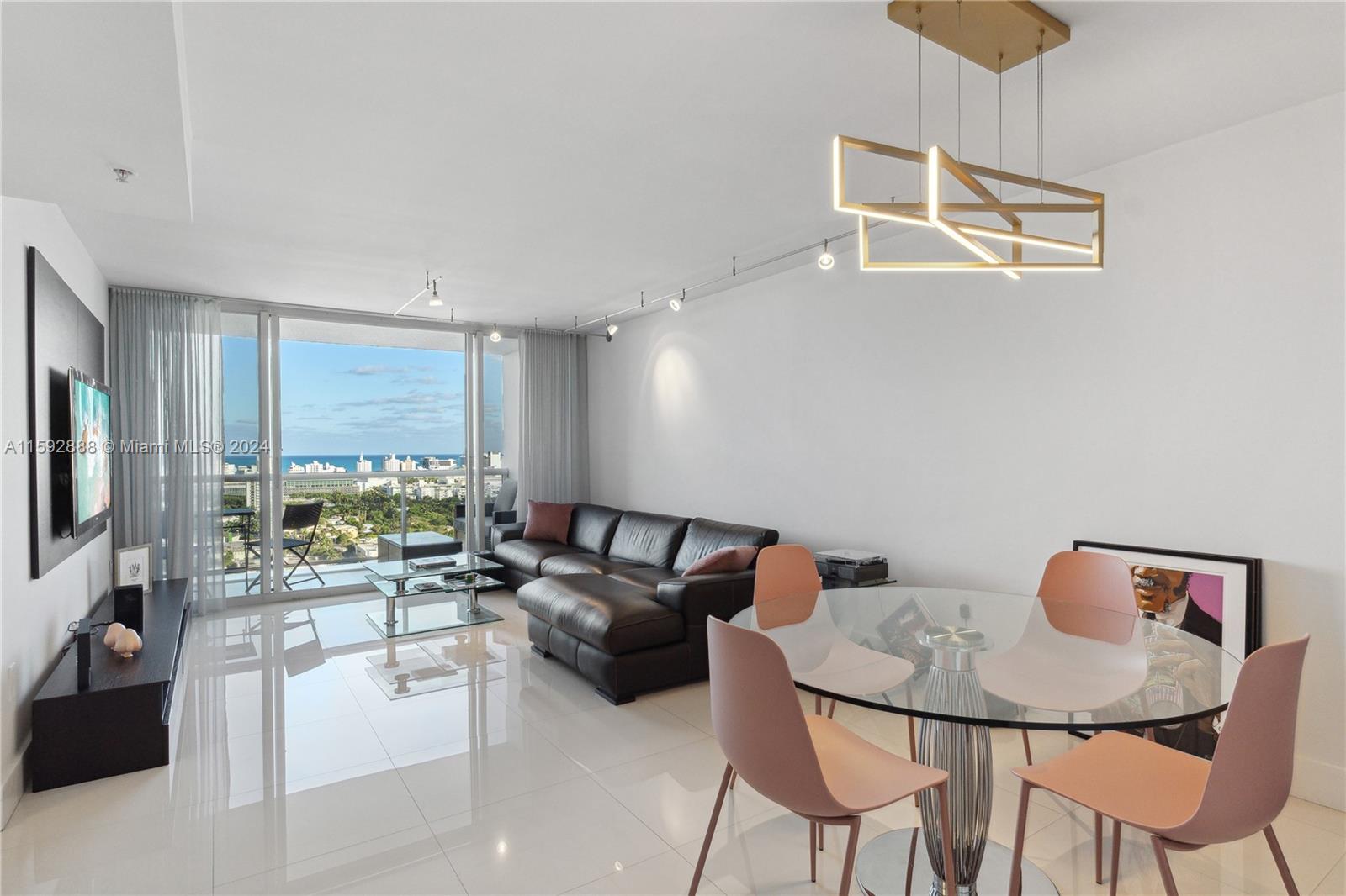 1800 Sunset Harbour Dr # 2409