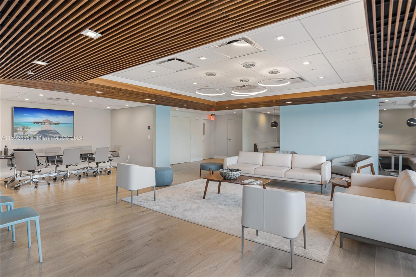 1800 Sunset Harbour Dr # 2409