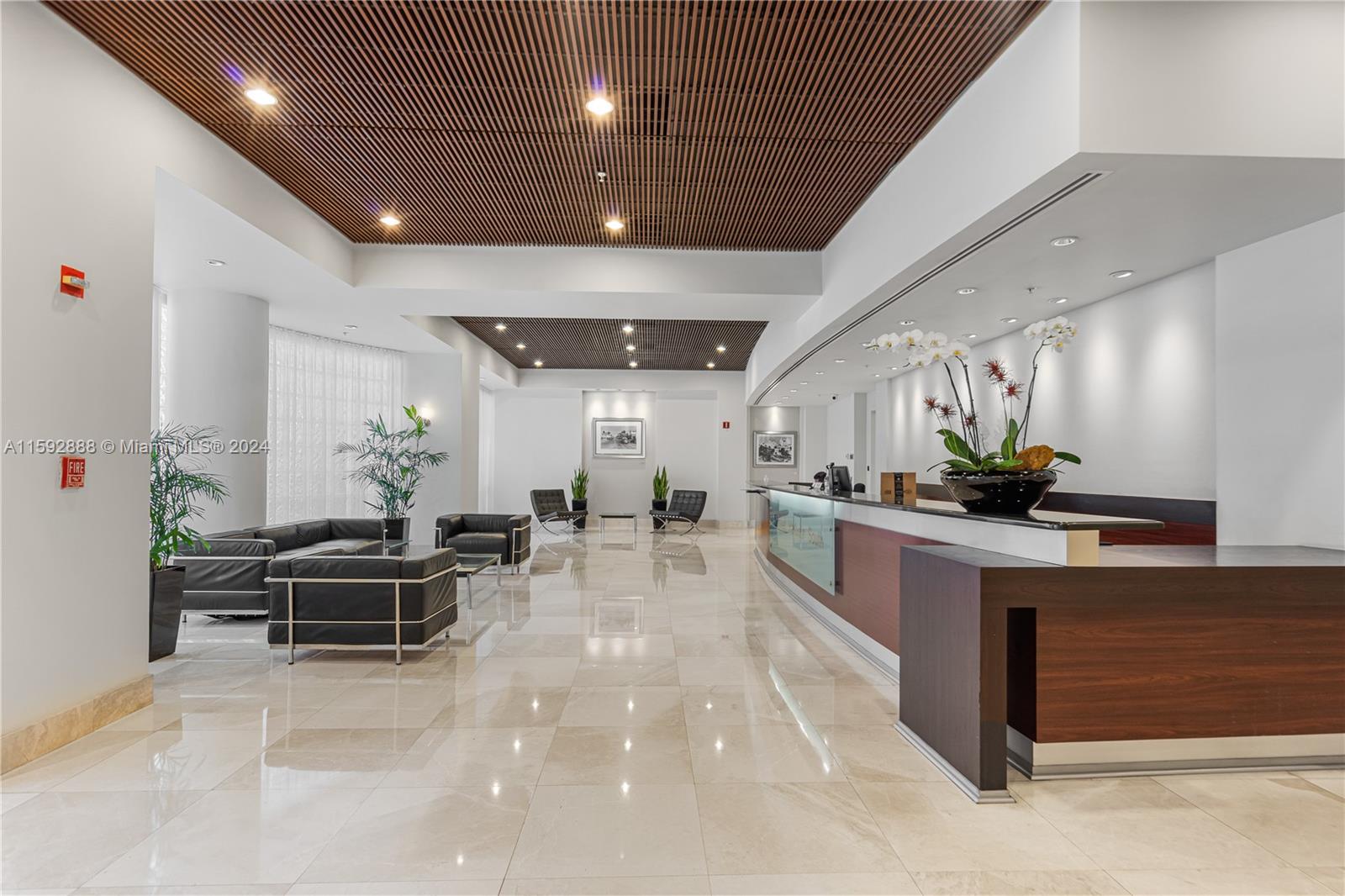 1800 Sunset Harbour Dr # 2409