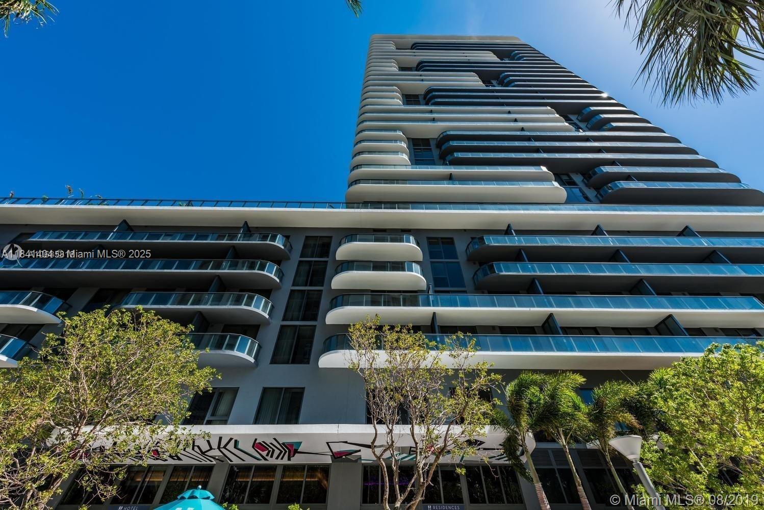 121 NE 34th St # L205