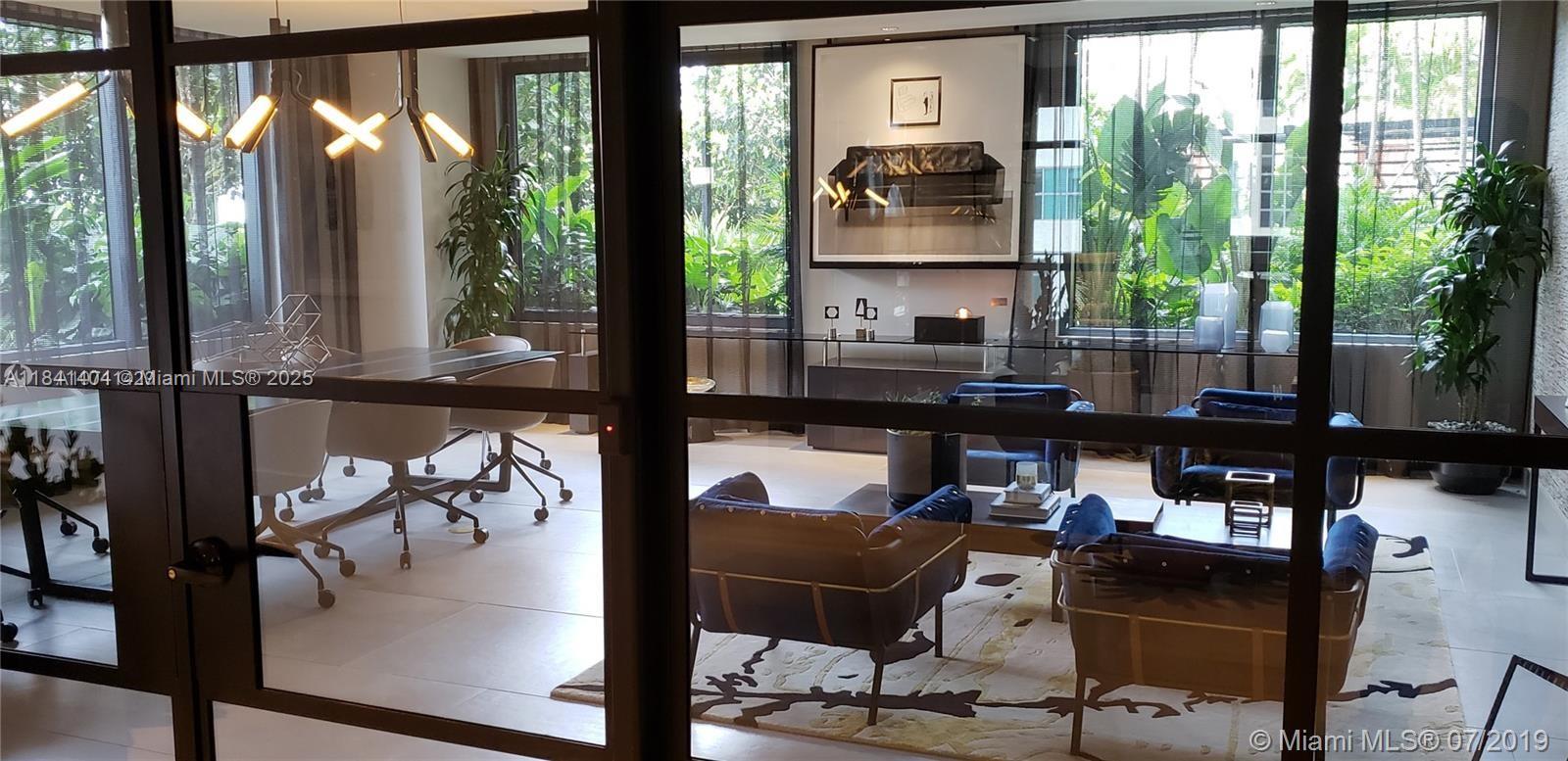 121 NE 34th St # L205