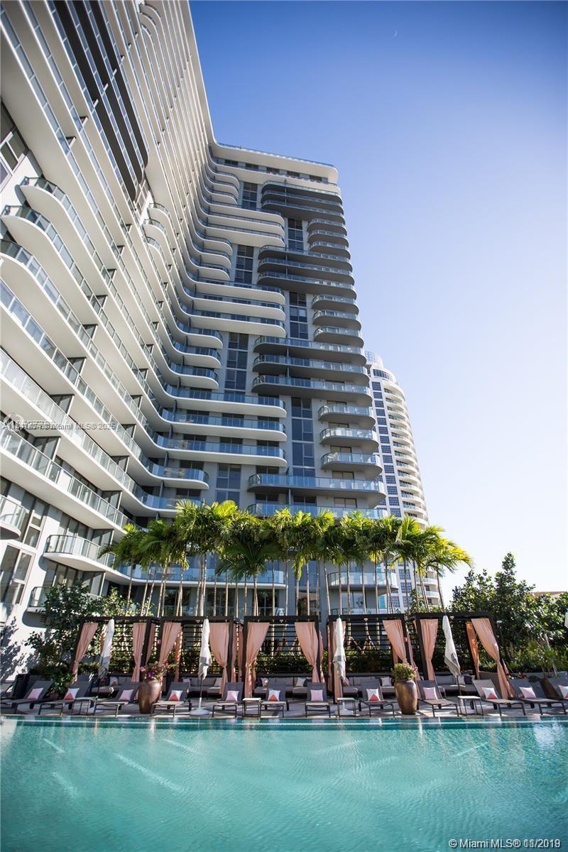 121 NE 34th St # L205