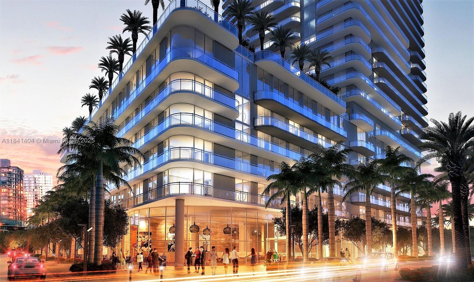 121 NE 34th St # L205