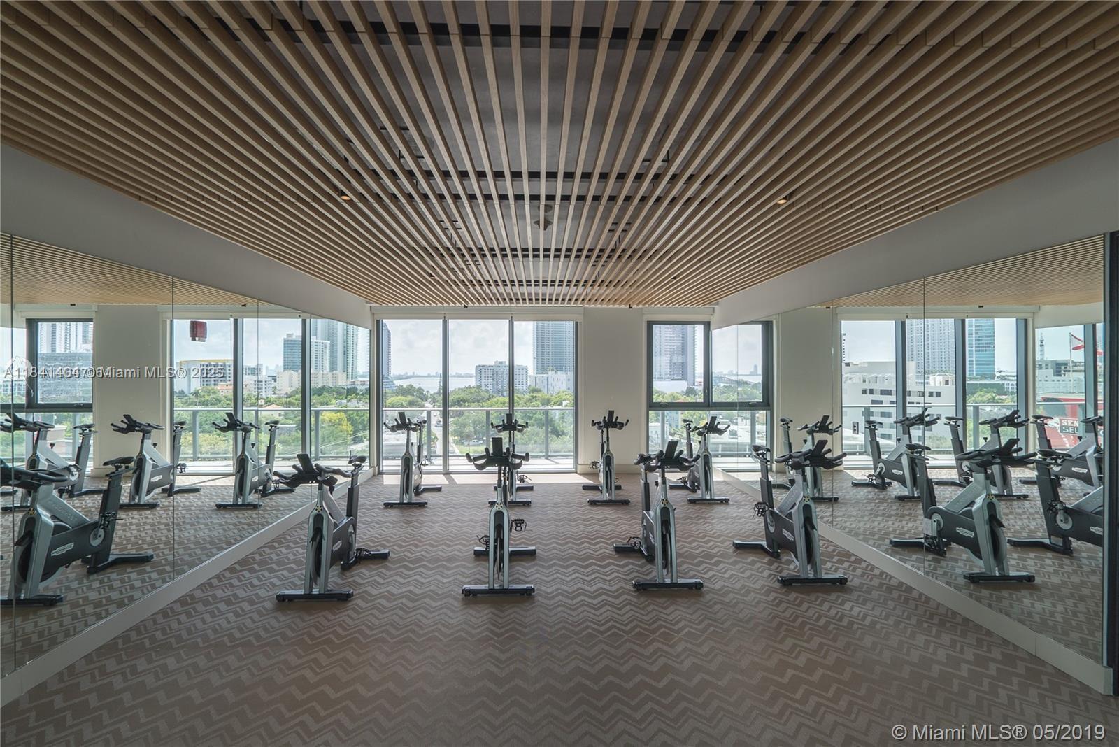 121 NE 34th St # L205