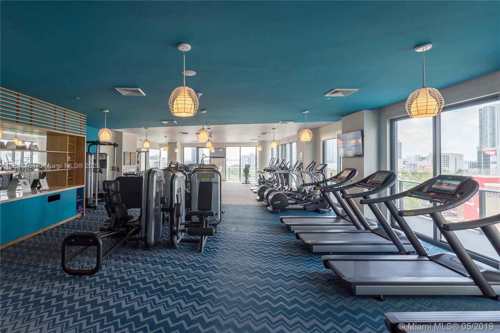 121 NE 34th St # L205