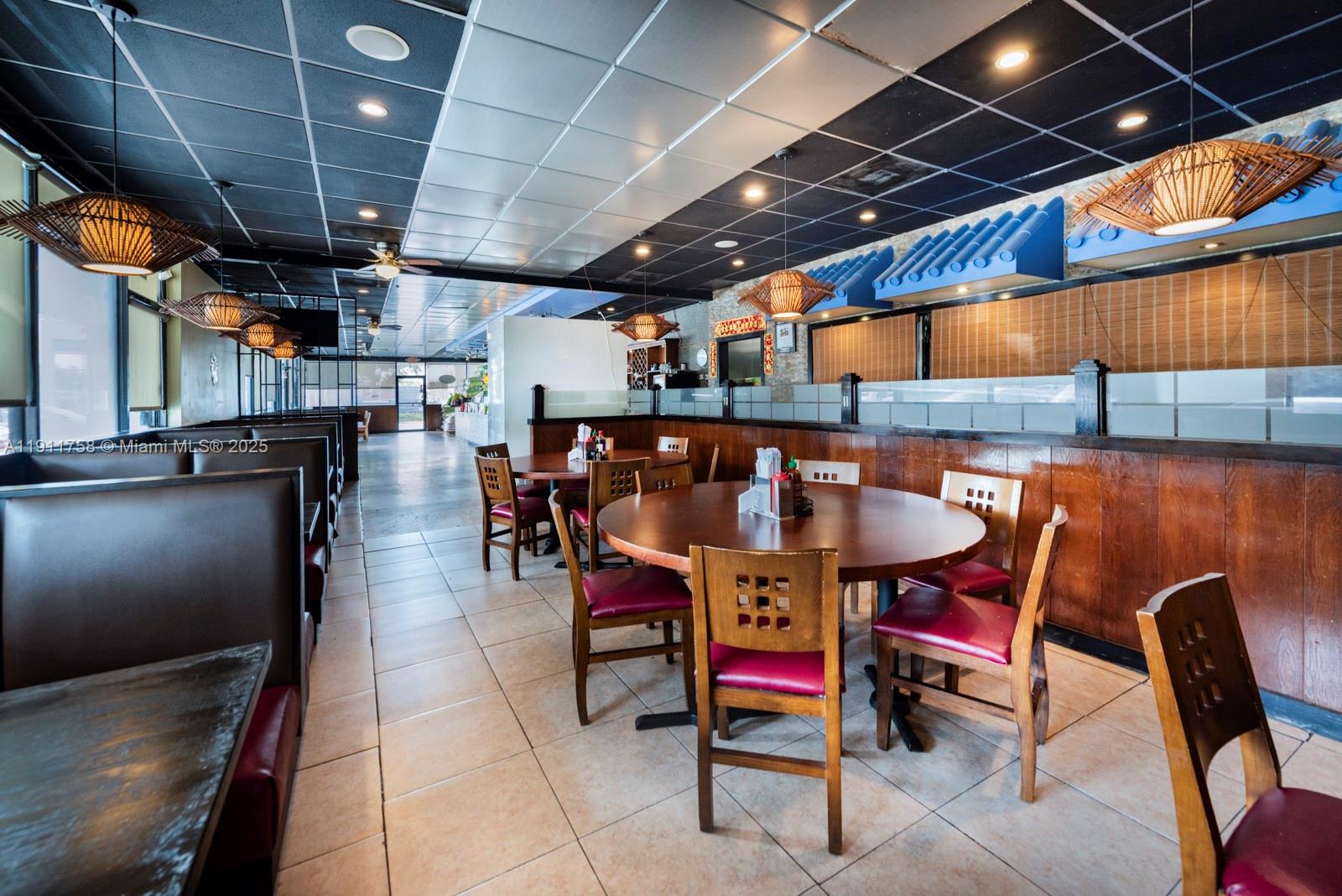 6411-6417 Stirling Rd