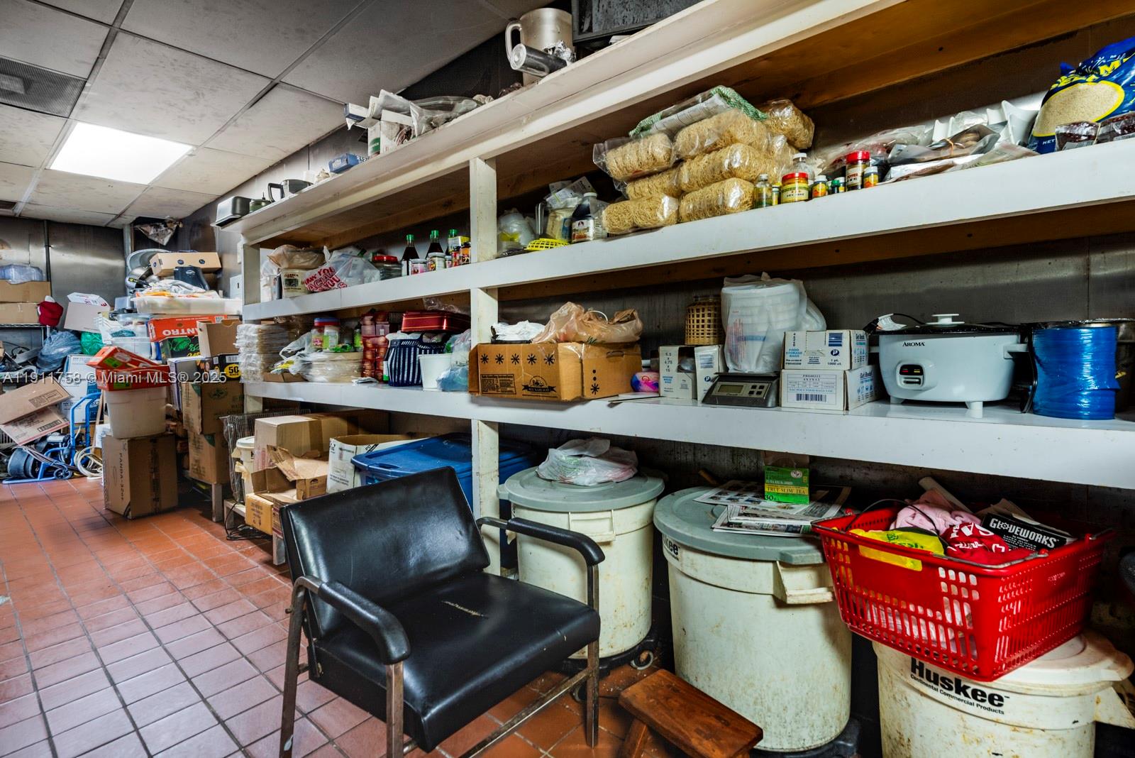 6411-6417 Stirling Rd