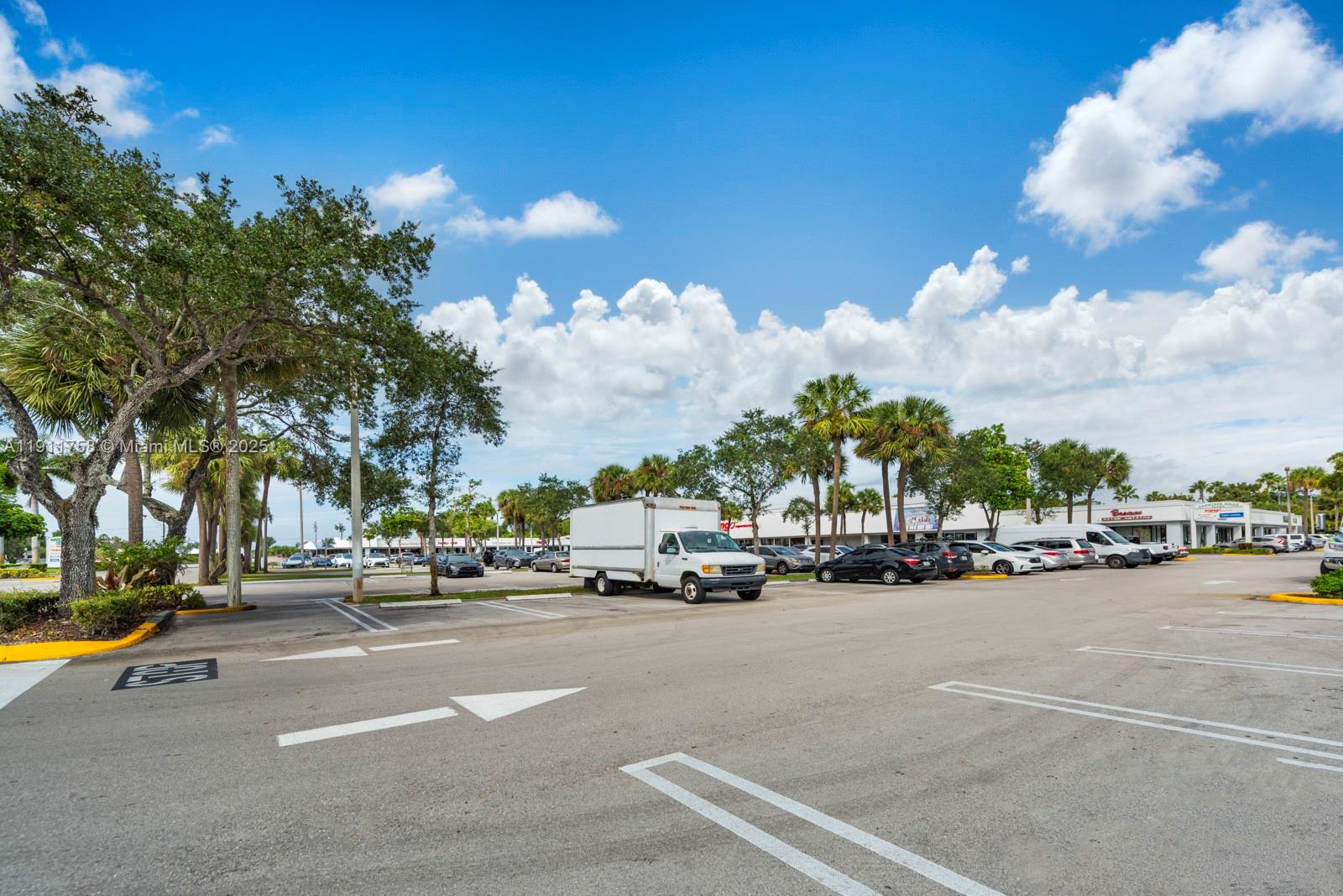 6411-6417 Stirling Rd