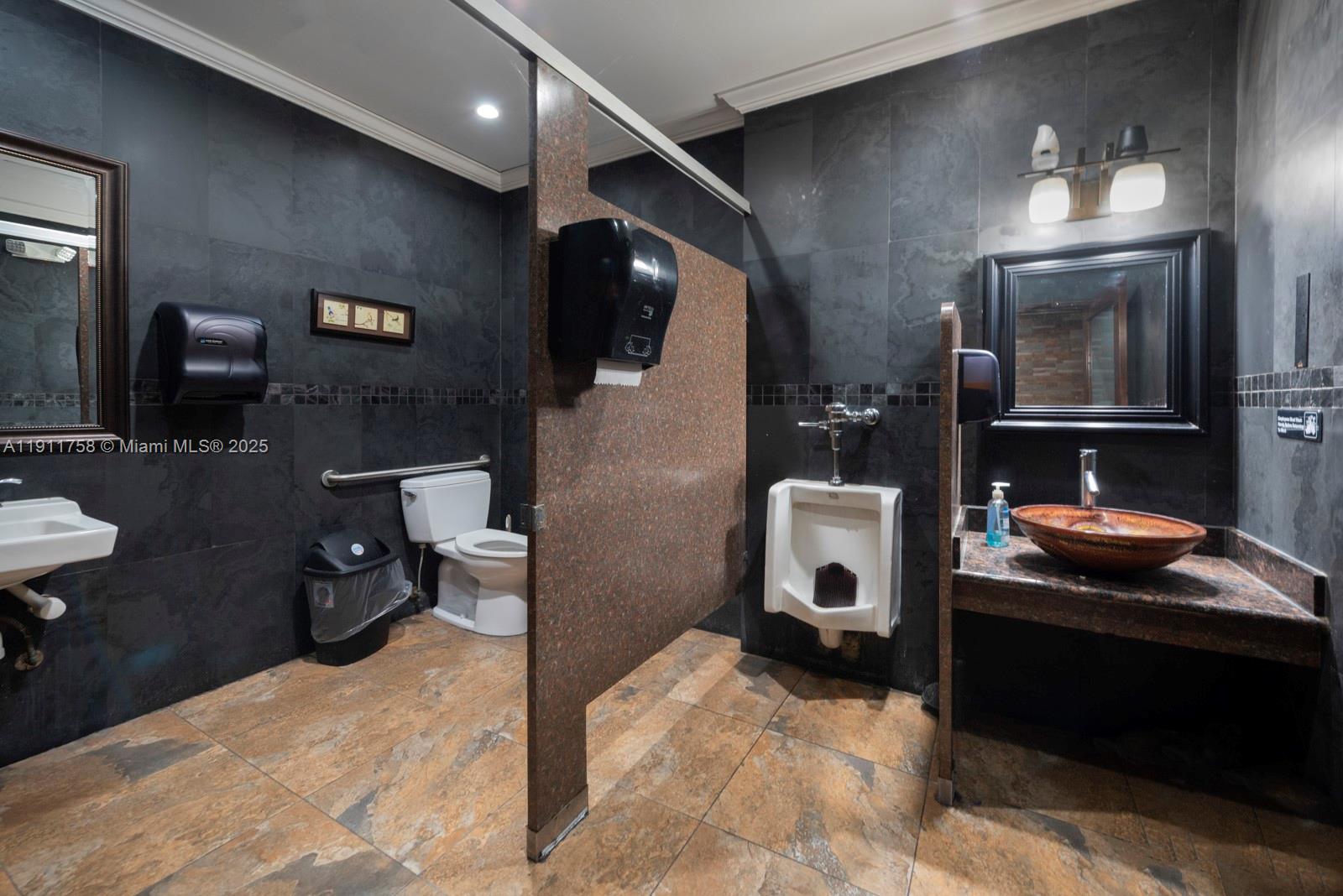 6411-6417 Stirling Rd