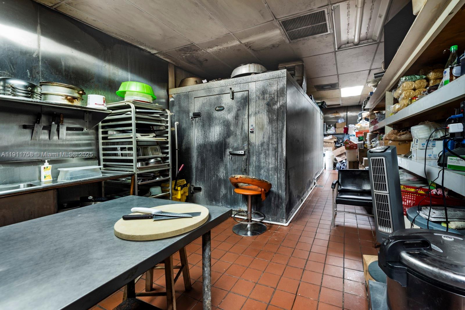 6411-6417 Stirling Rd