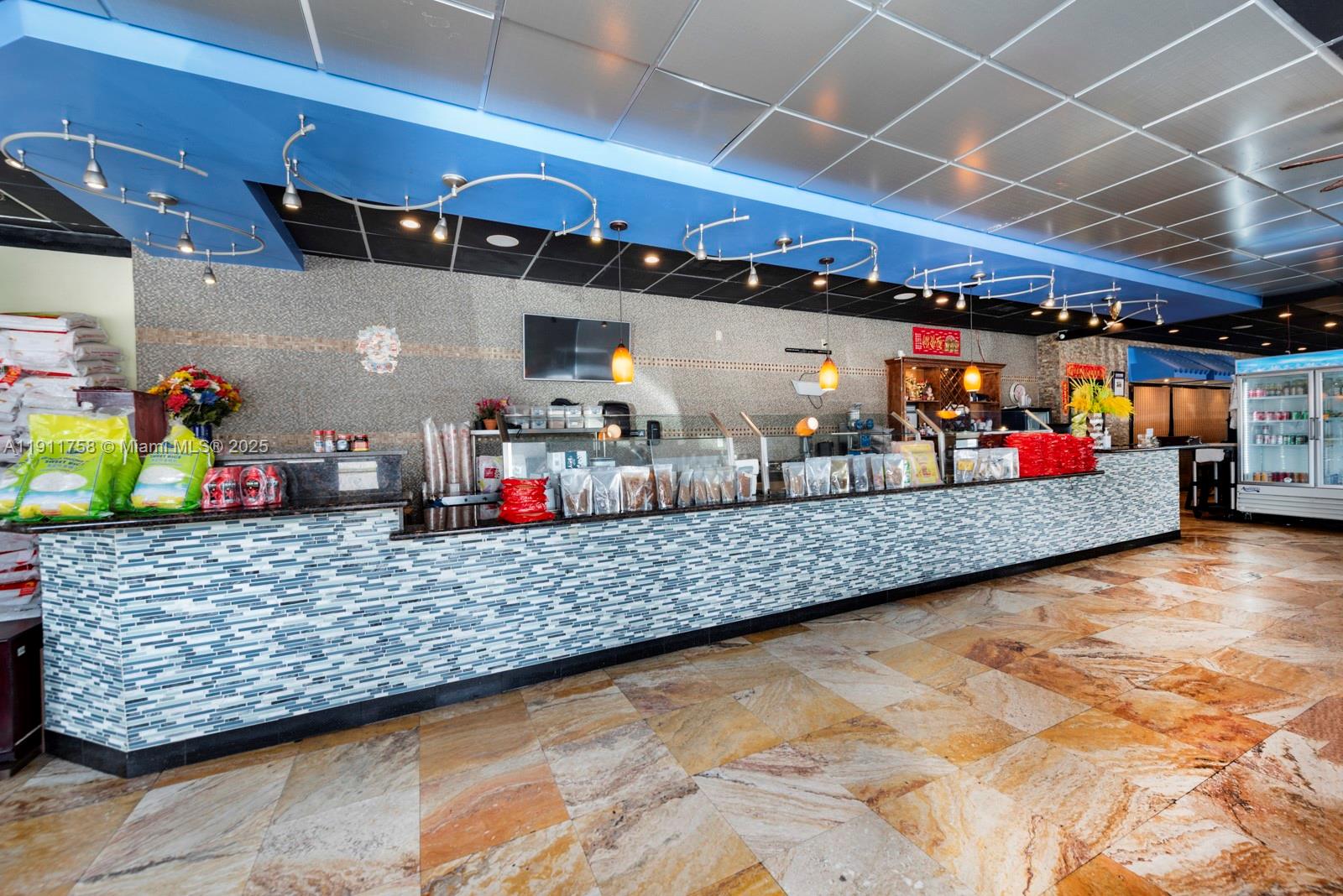 6411-6417 Stirling Rd