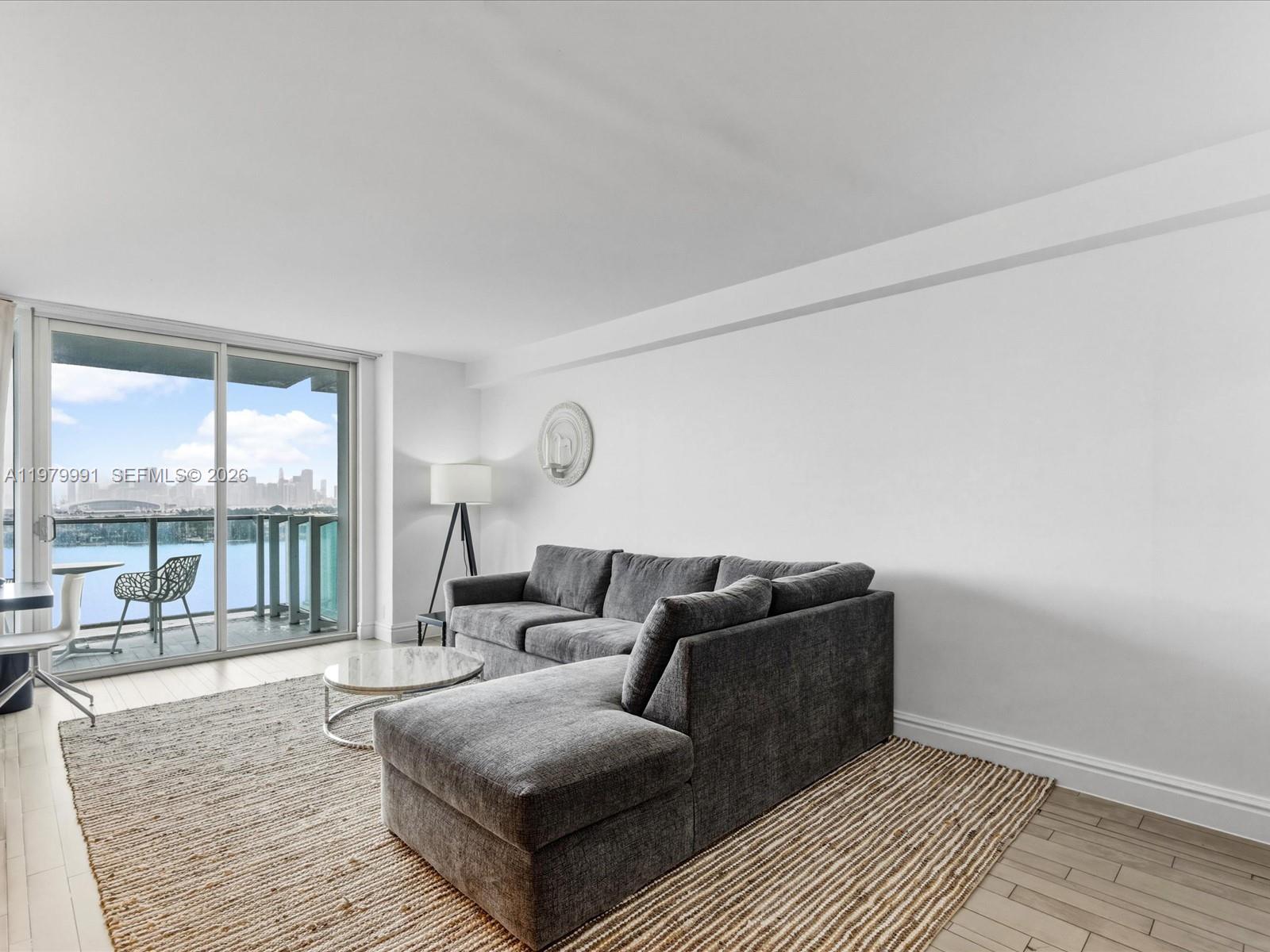 1100 West Ave # 1414