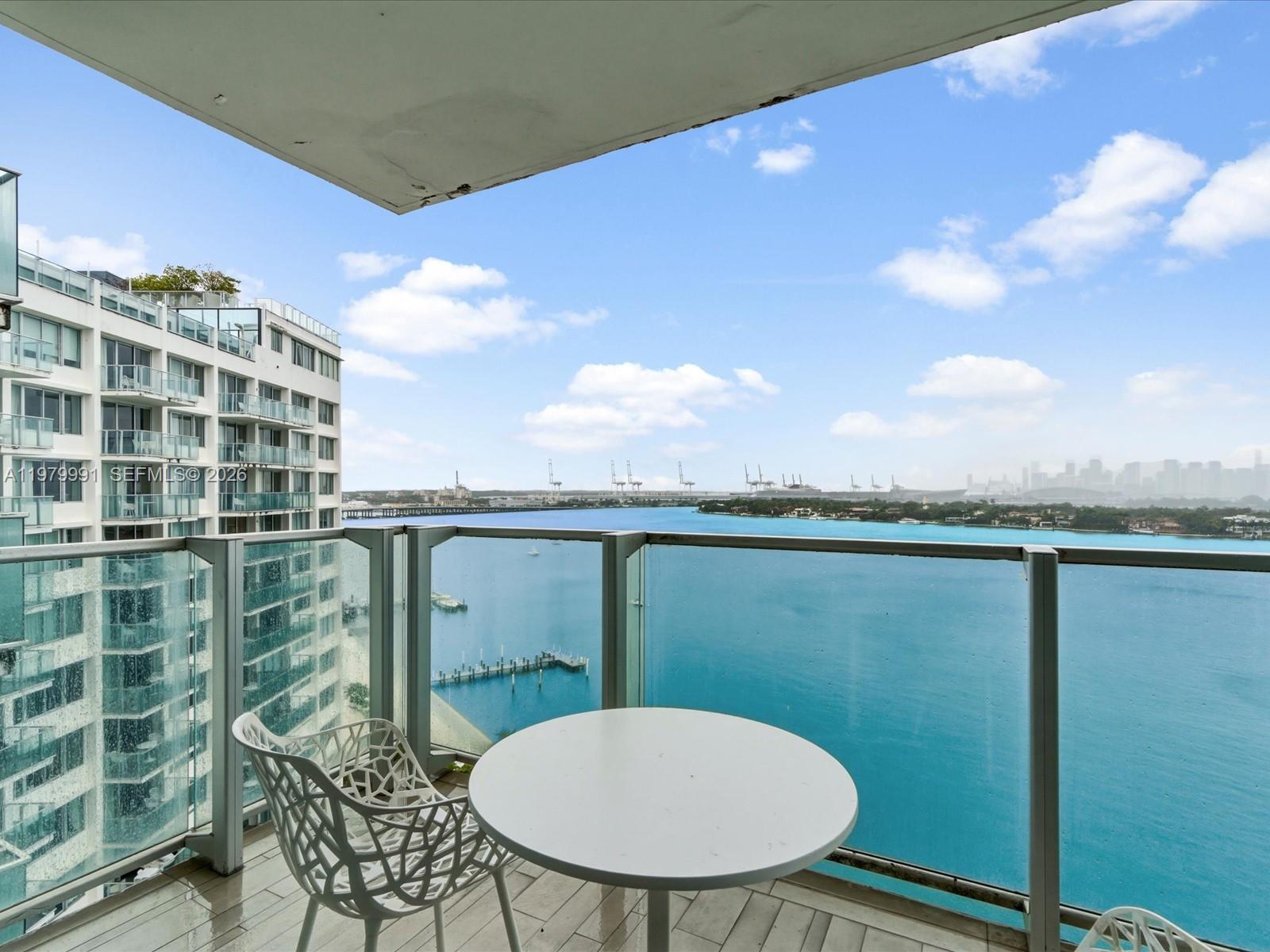 1100 West Ave # 1414