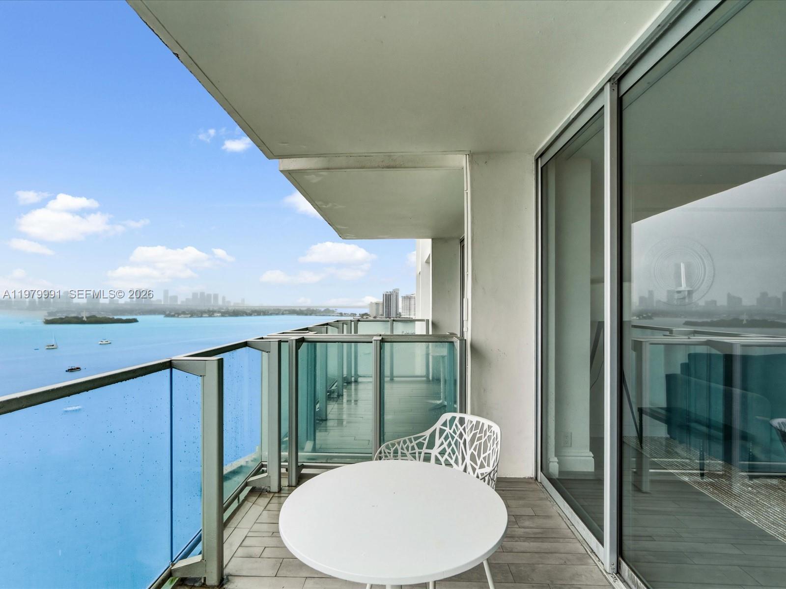 1100 West Ave # 1414
