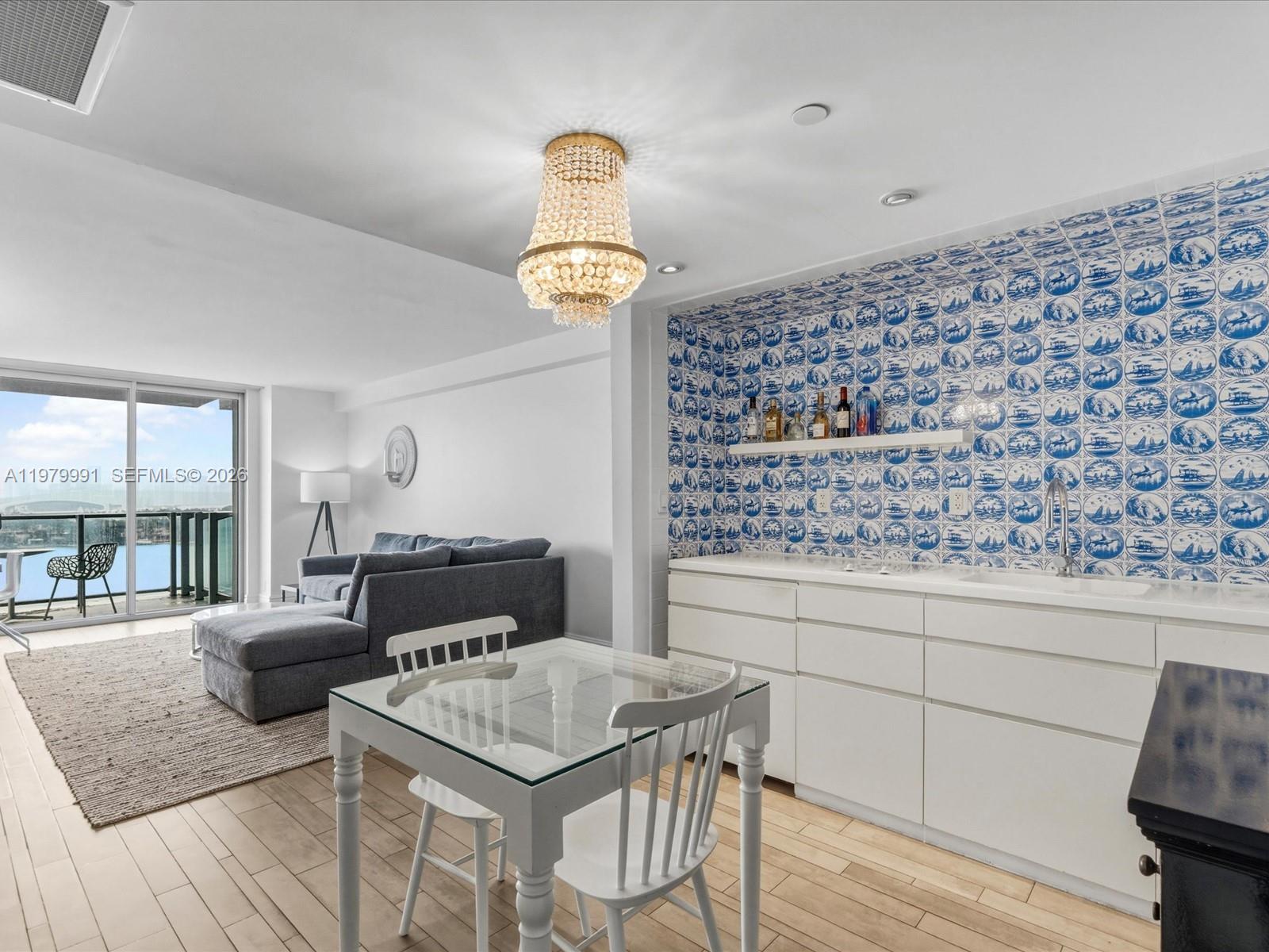 1100 West Ave # 1414