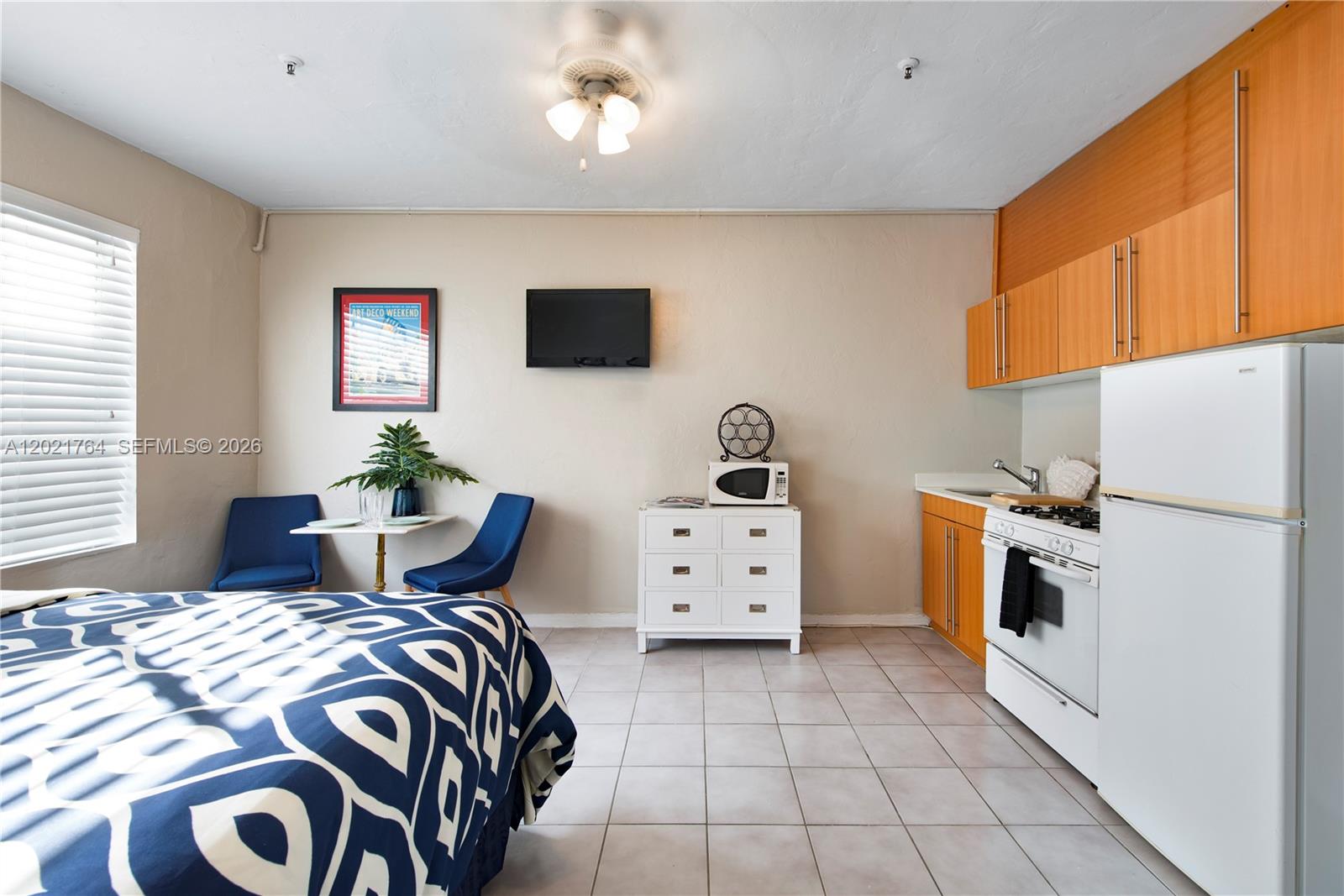 3710 Collins Ave # 305 Unit: N-305