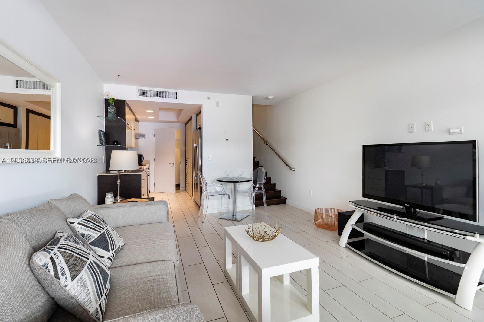2130 Park Ave # 5