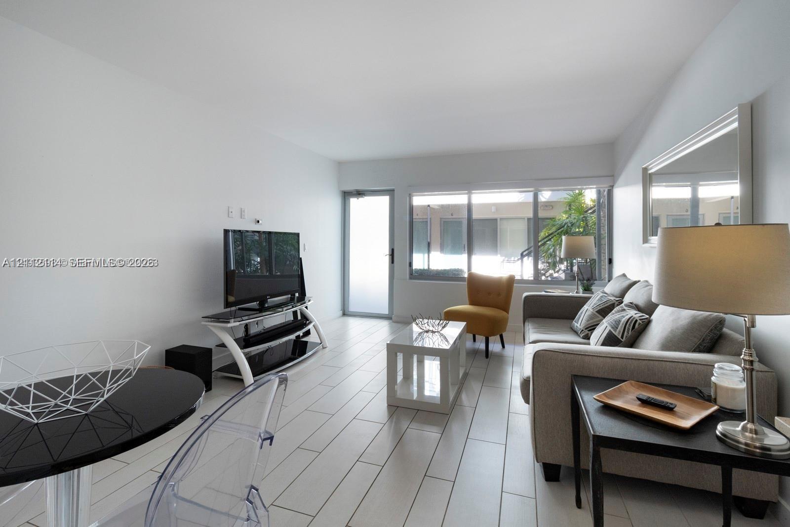2130 Park Ave # 5