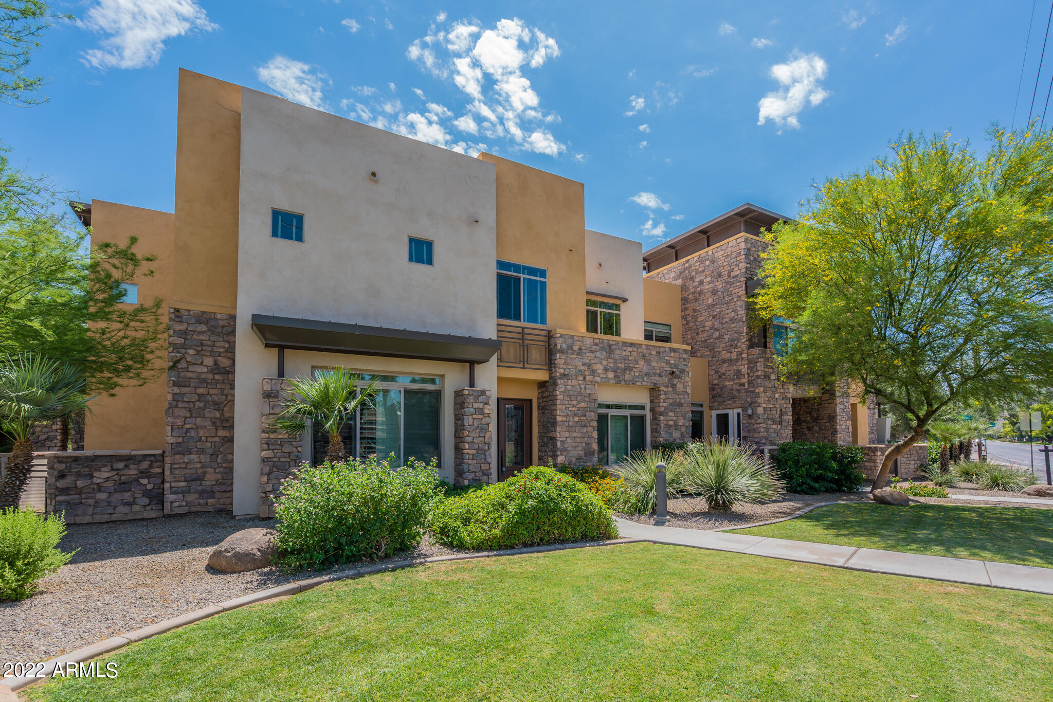 4931 N WOODMERE FAIRWAY -- # 1005