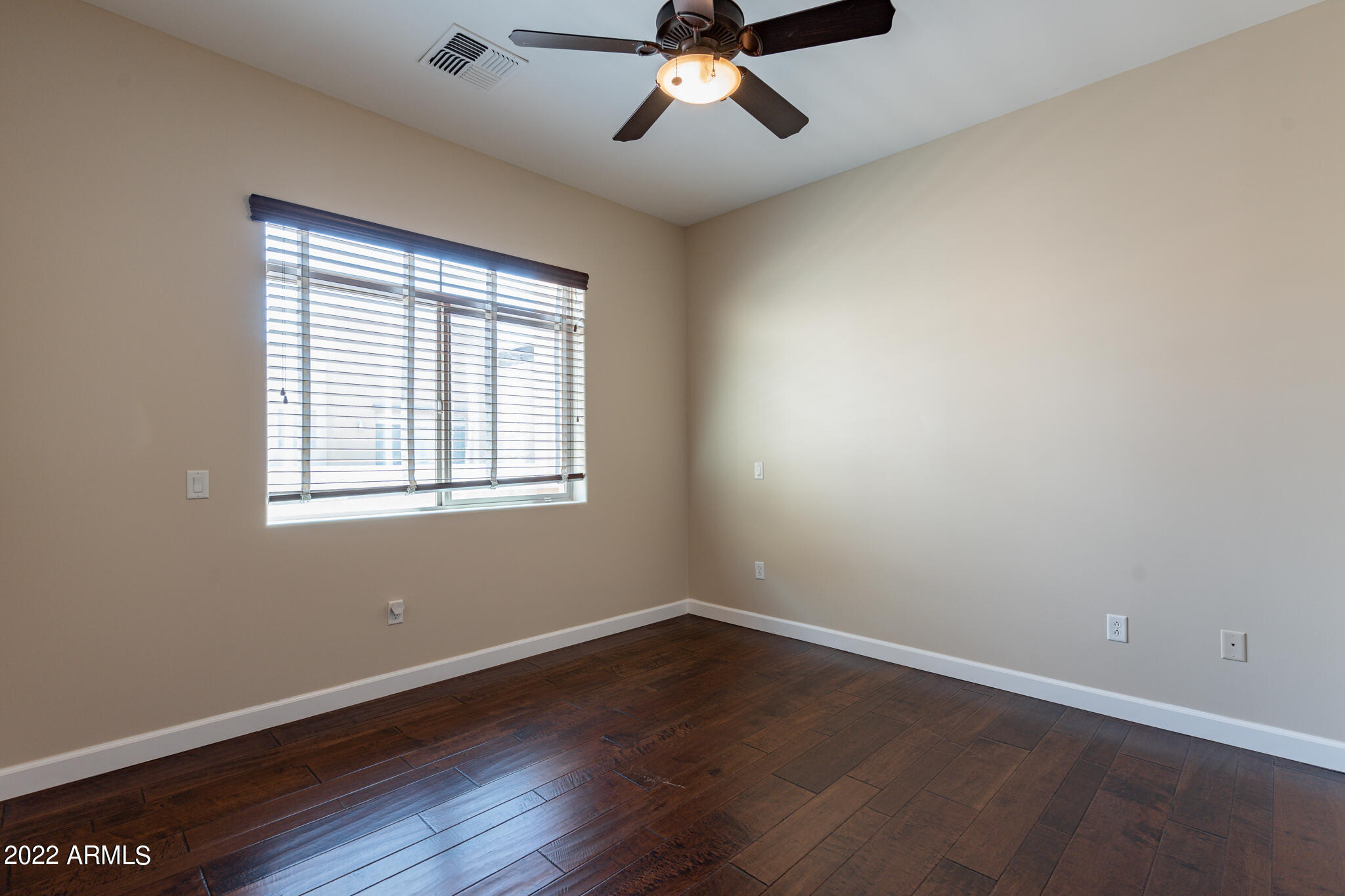 4931 N WOODMERE FAIRWAY -- # 1005