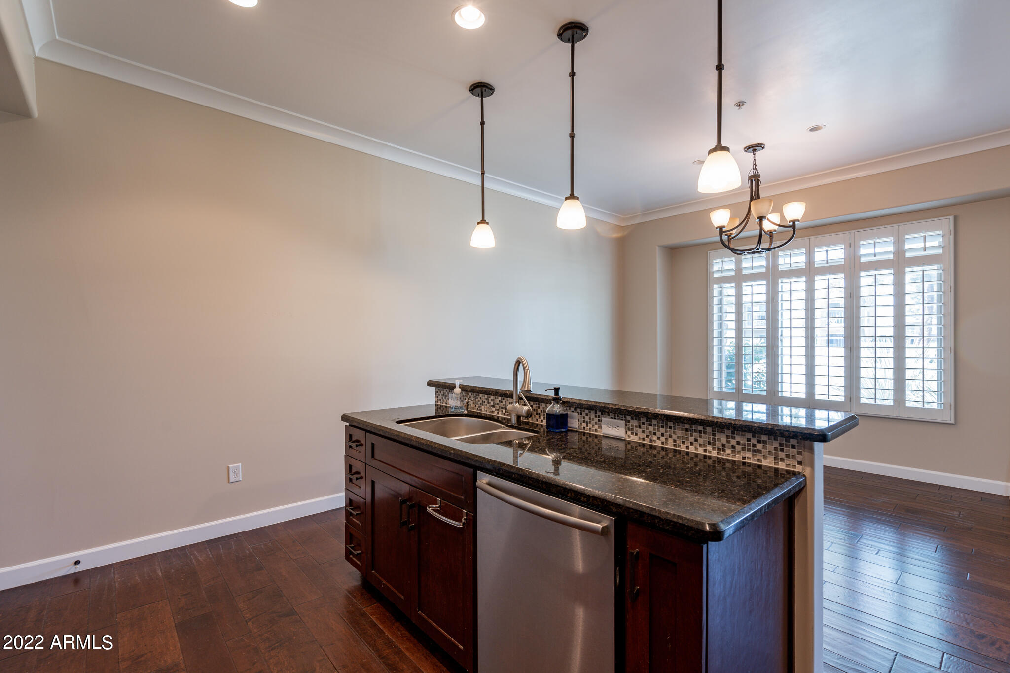 4931 N WOODMERE FAIRWAY -- # 1005