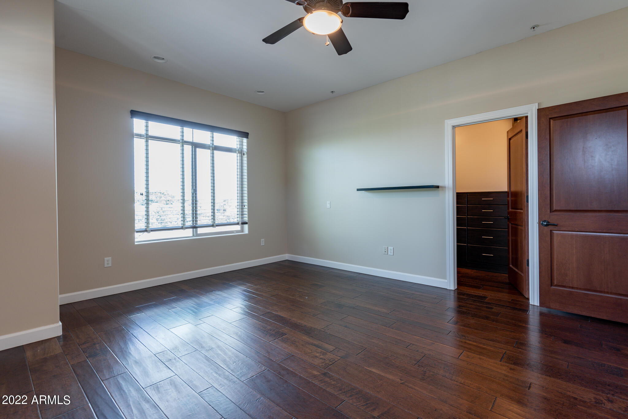 4931 N WOODMERE FAIRWAY -- # 1005