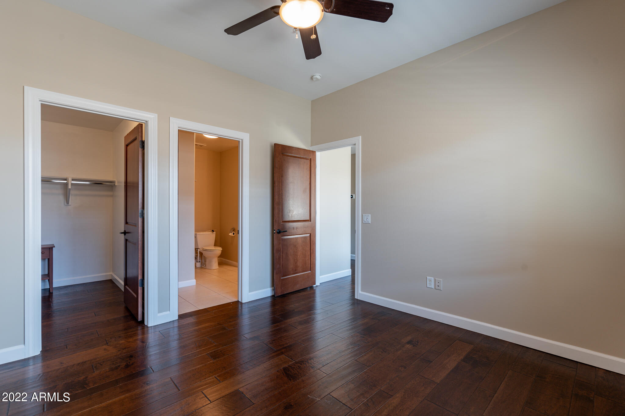 4931 N WOODMERE FAIRWAY -- # 1005