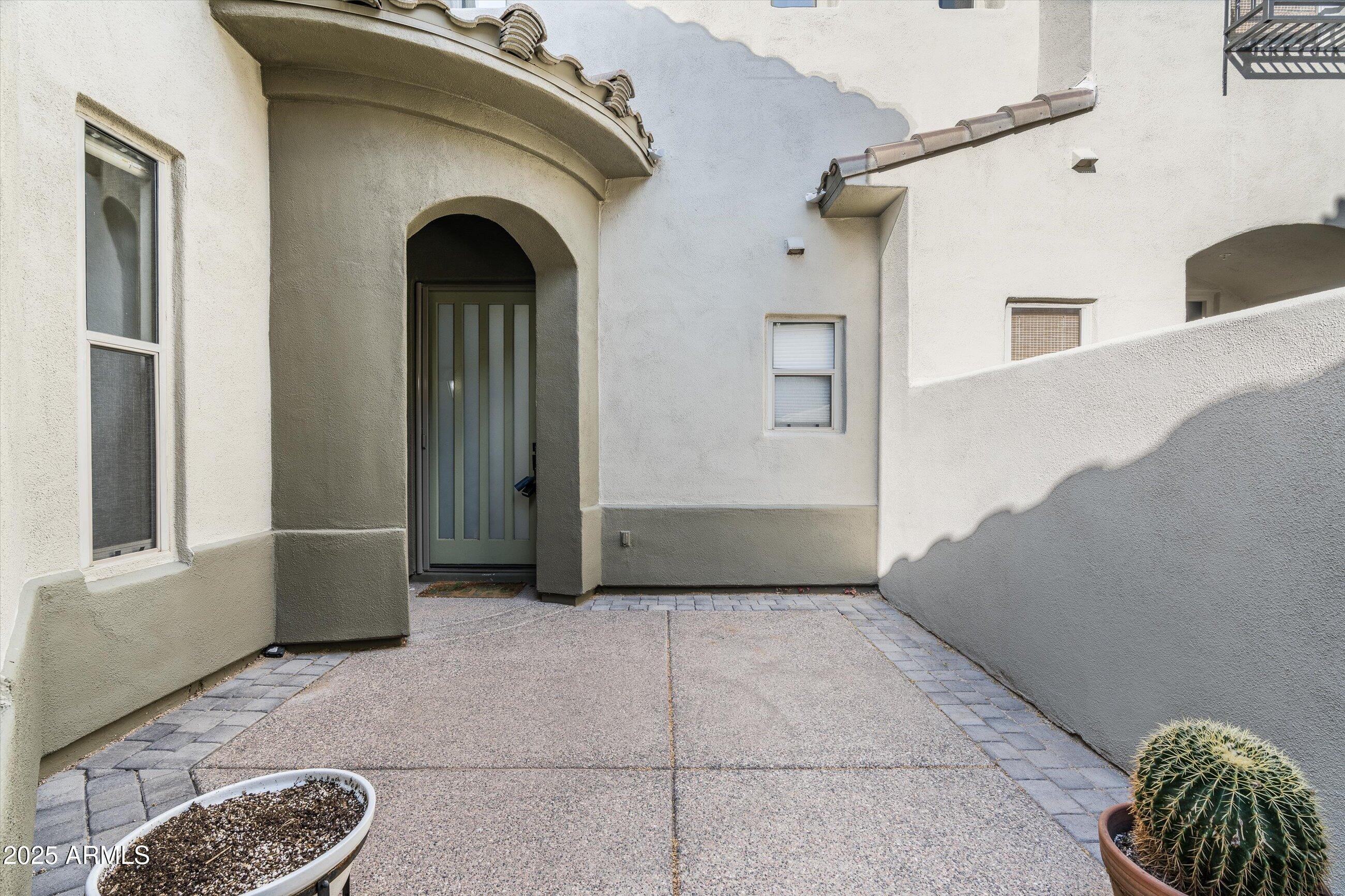 20802 N GRAYHAWK Drive, 1123