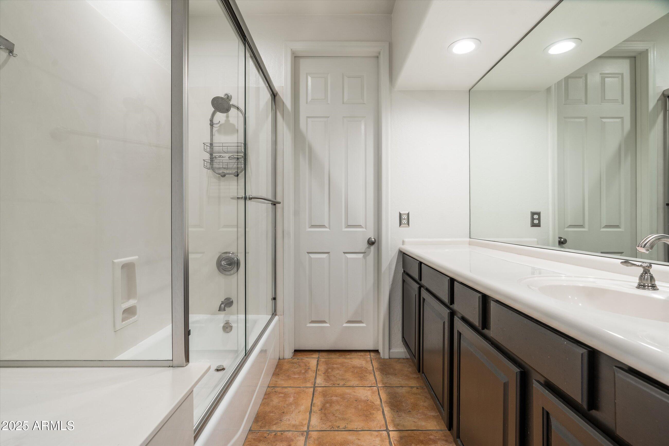 20802 N GRAYHAWK Drive, 1123