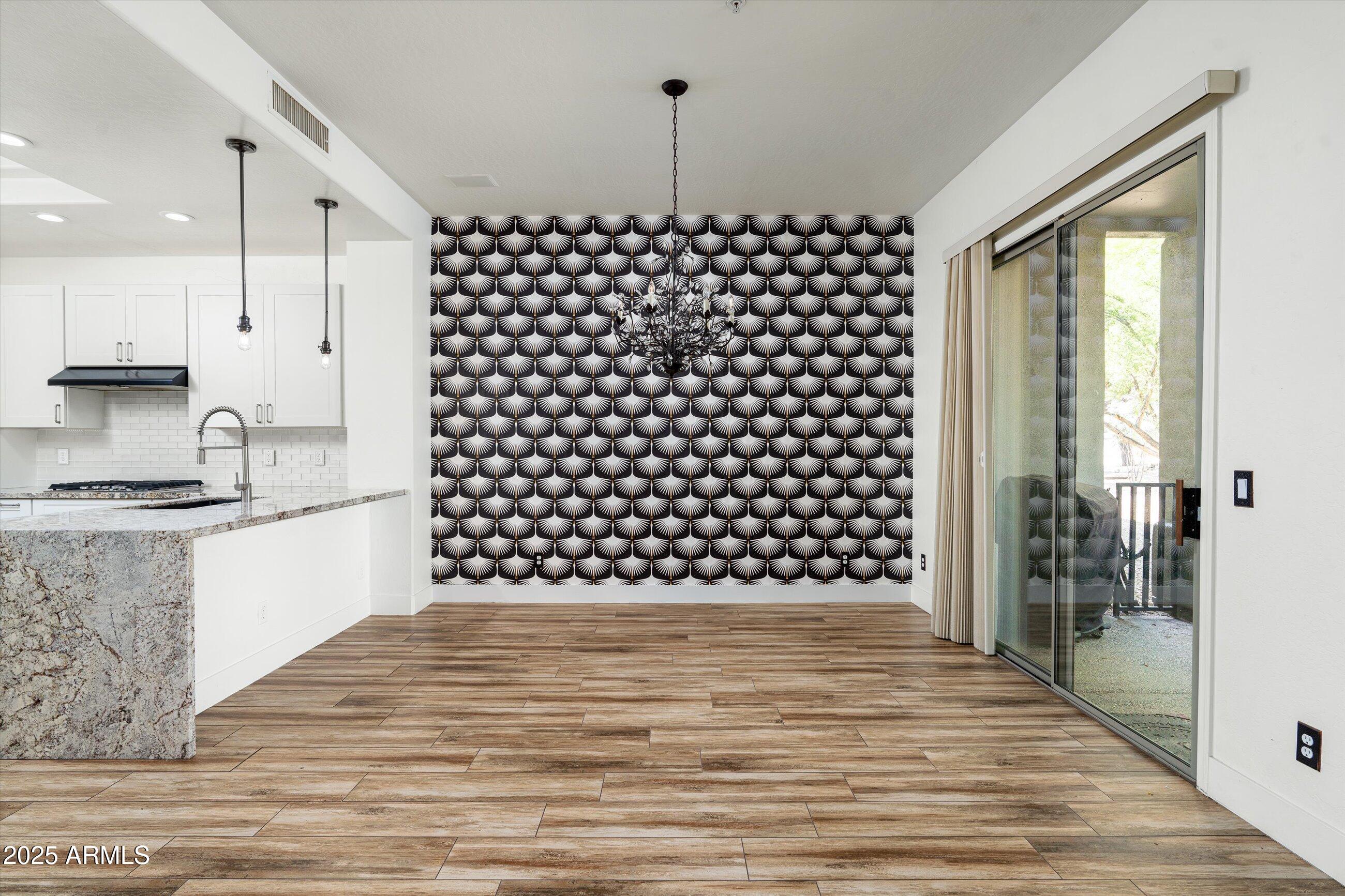 20802 N GRAYHAWK Drive, 1123