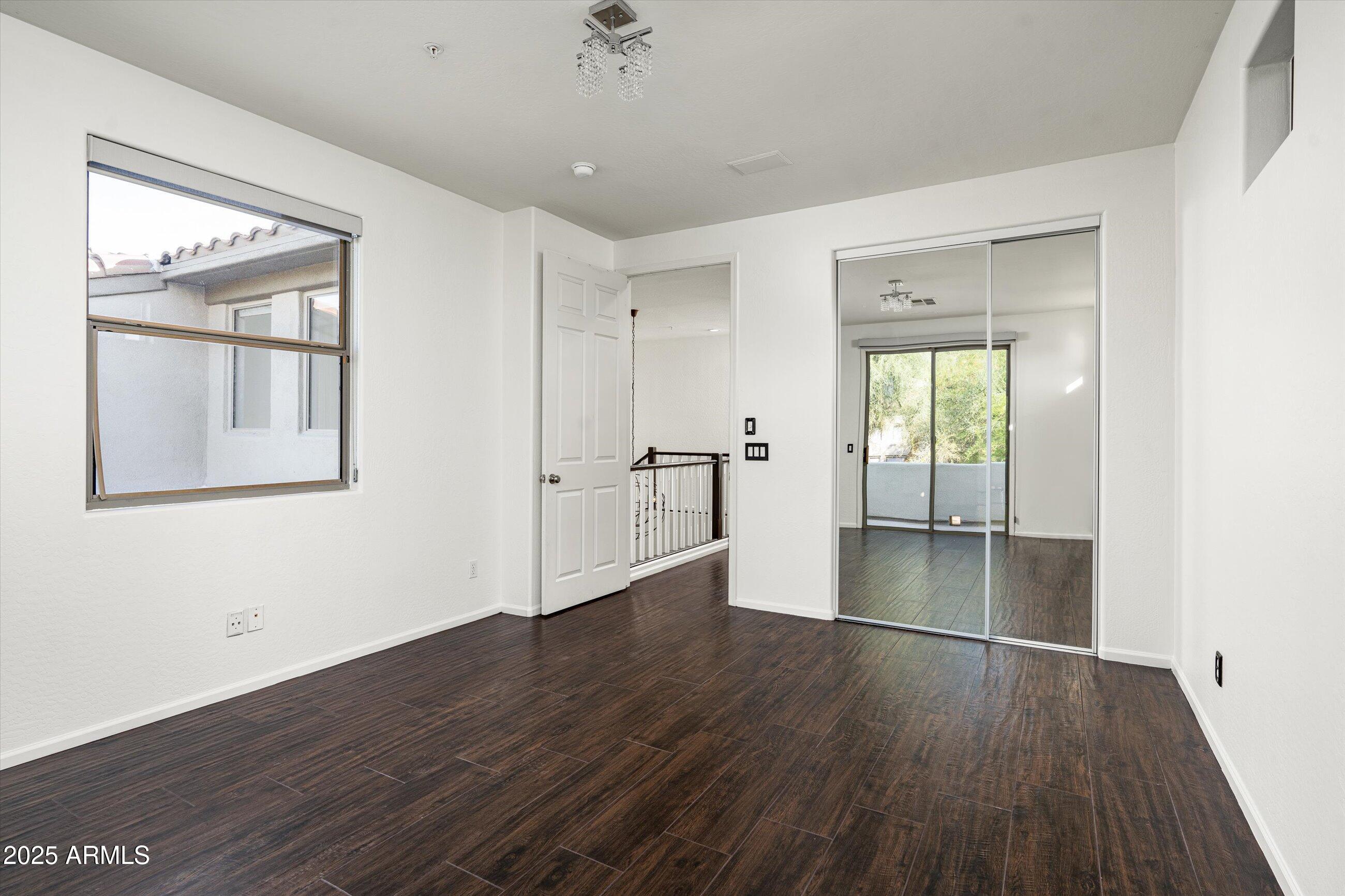 20802 N GRAYHAWK Drive, 1123