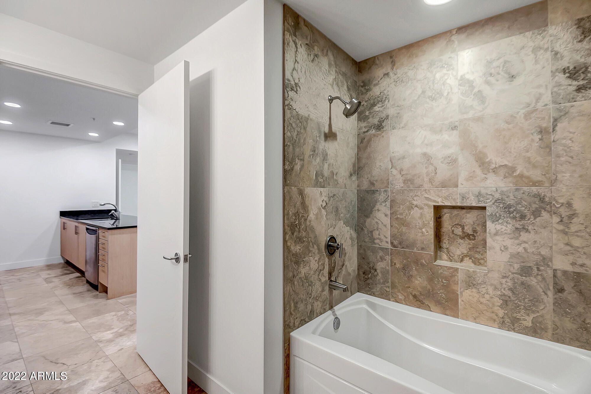 7121 E RANCHO VISTA Drive, 1004