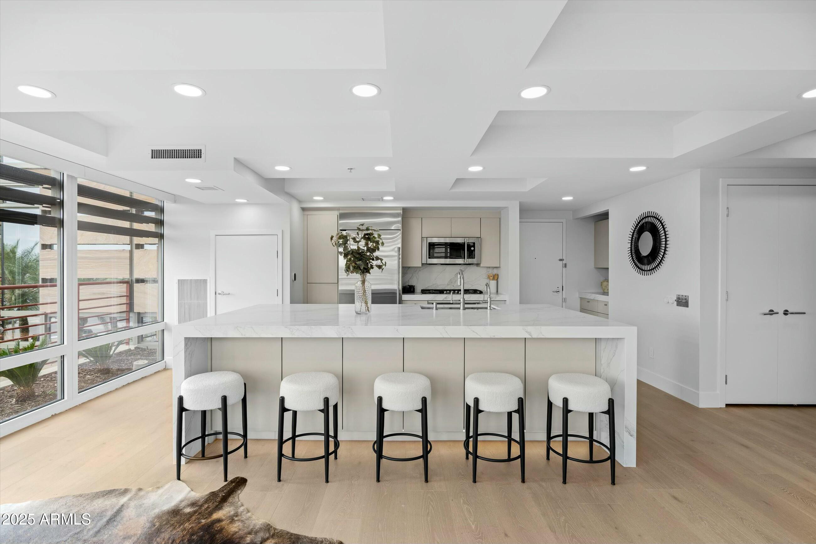 7137 E RANCHO VISTA Drive, 5001