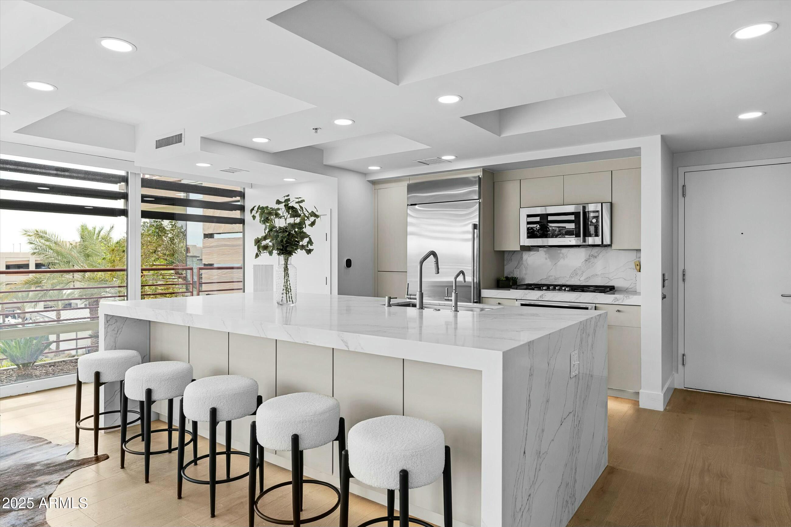 7137 E RANCHO VISTA Drive, 5001