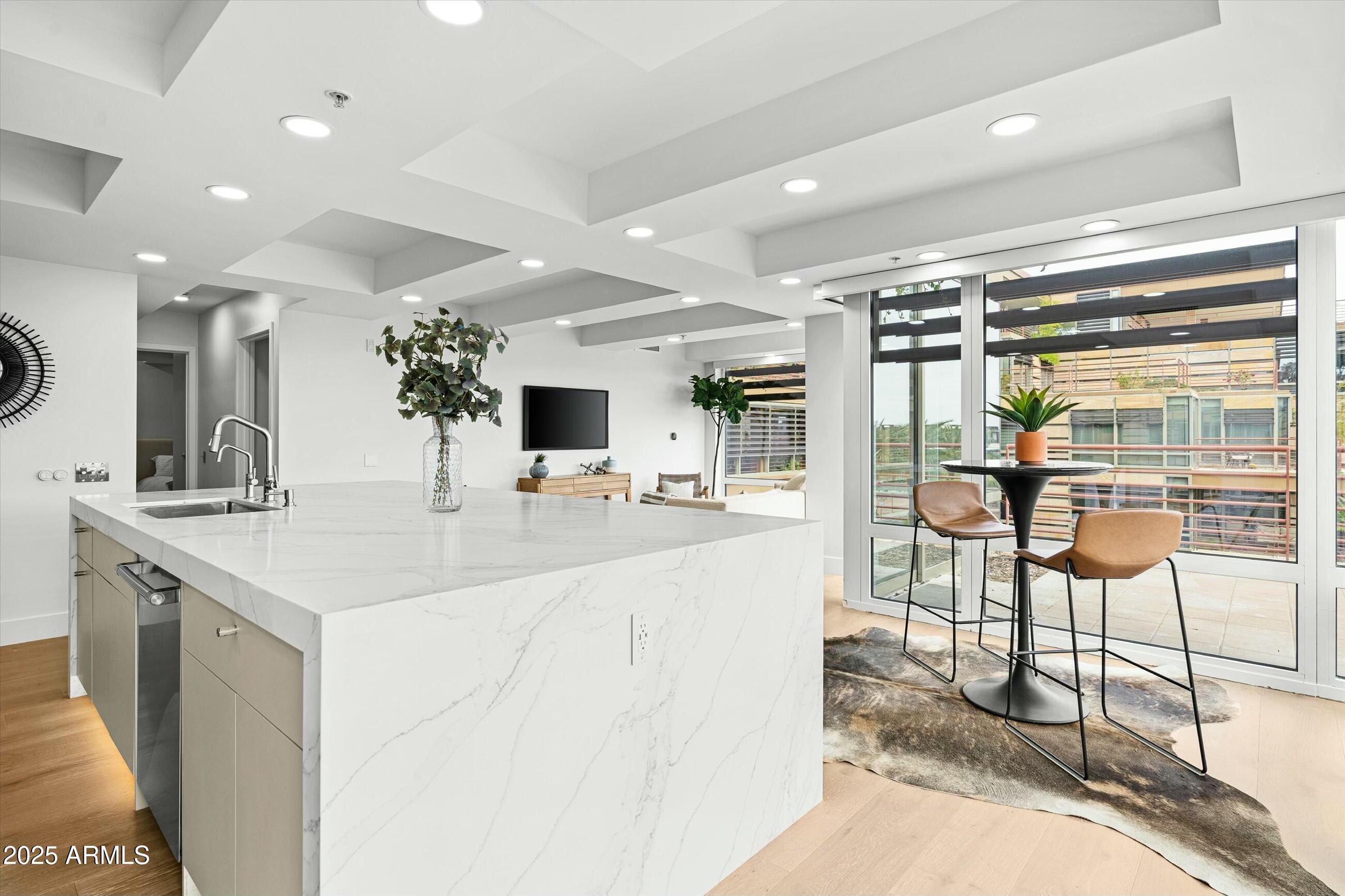 7137 E RANCHO VISTA Drive, 5001
