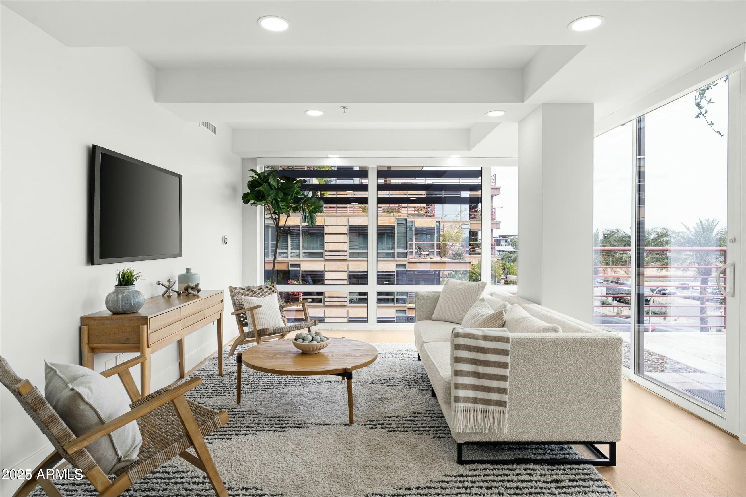 7137 E RANCHO VISTA Drive, 5001