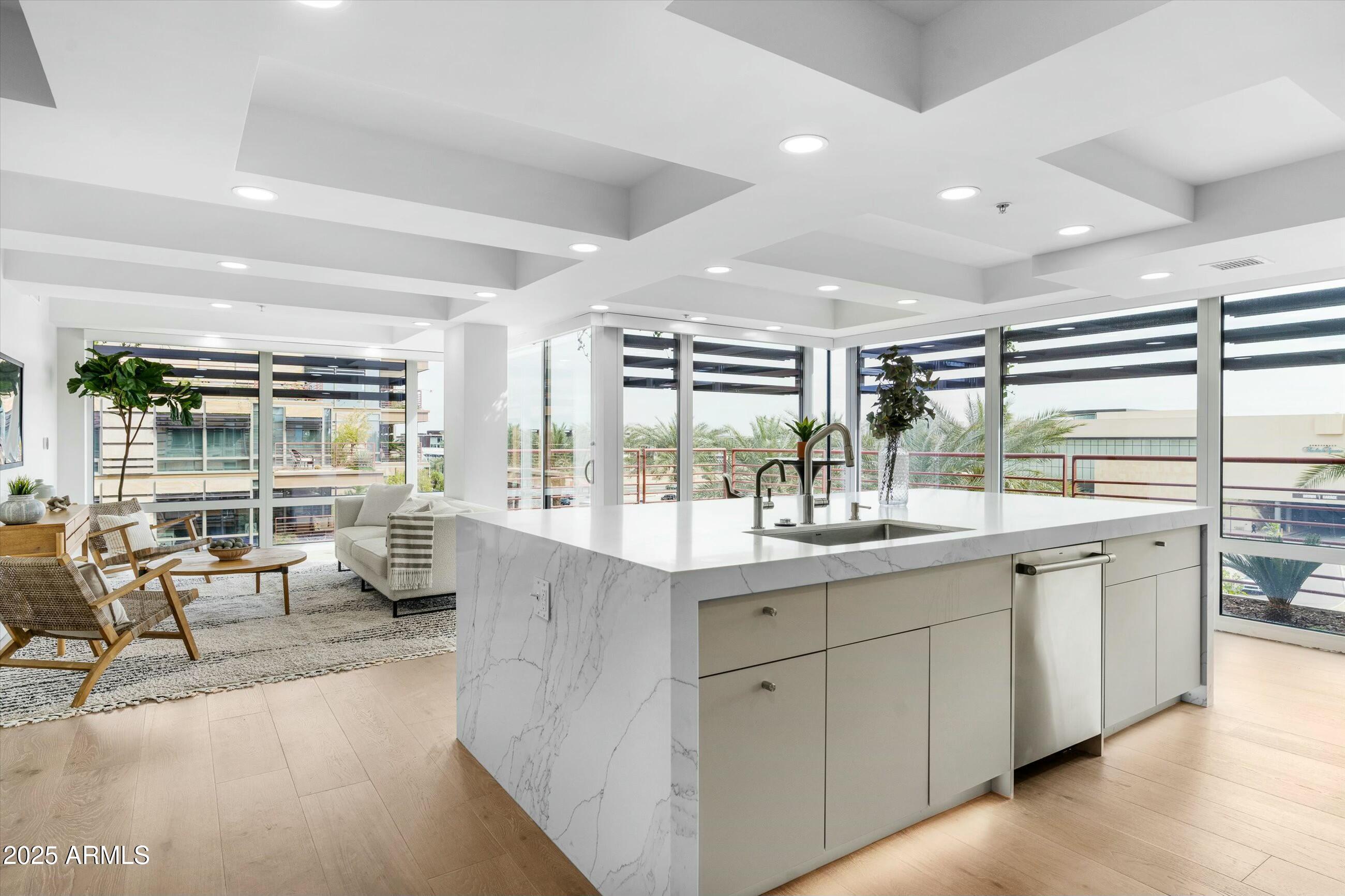 7137 E RANCHO VISTA Drive, 5001