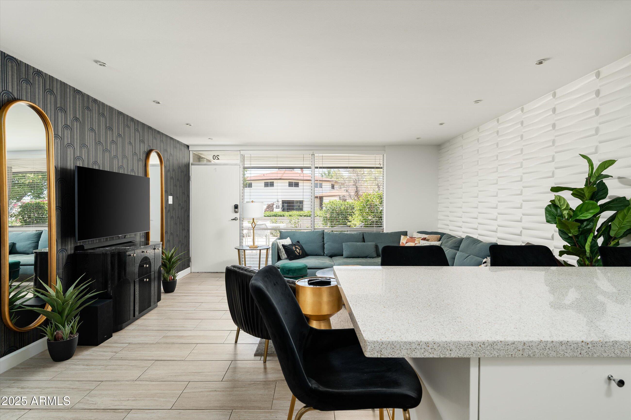 7601 E 2ND Street, 20