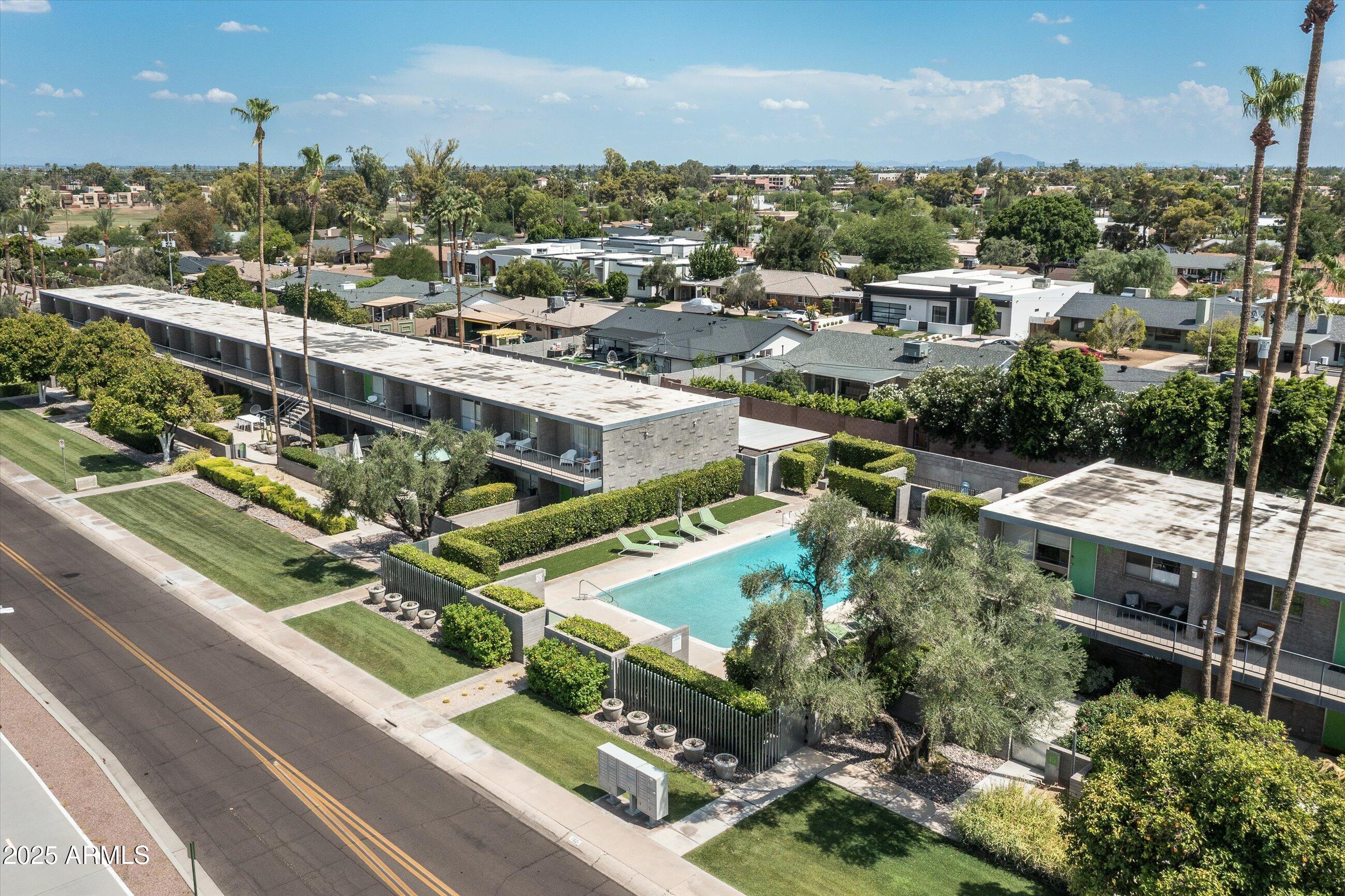 7601 E 2ND Street, 20