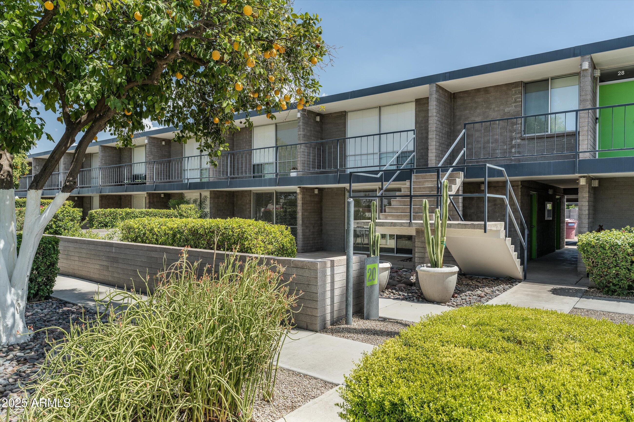 7601 E 2ND Street, 20