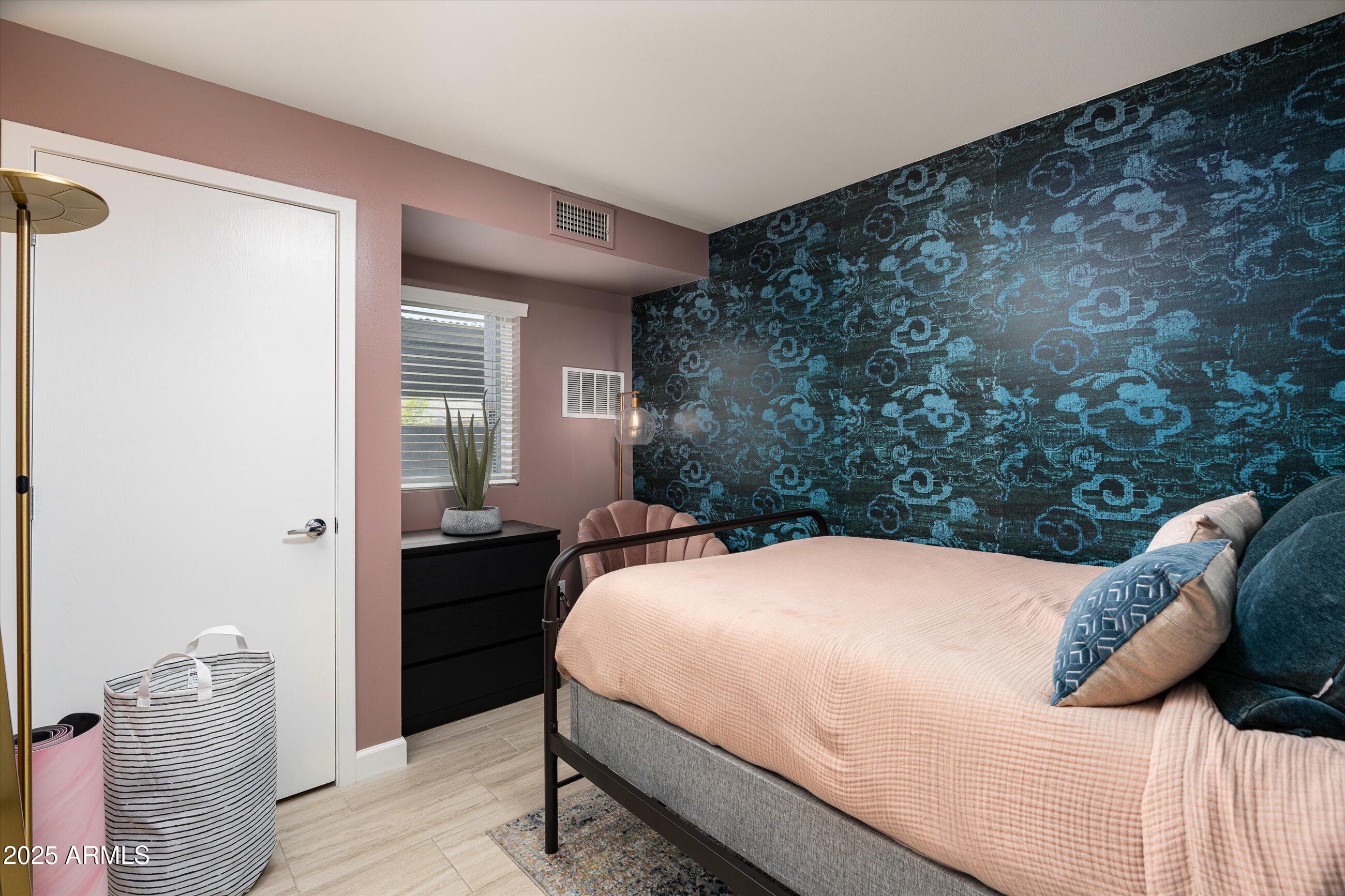 7601 E 2ND Street, 20